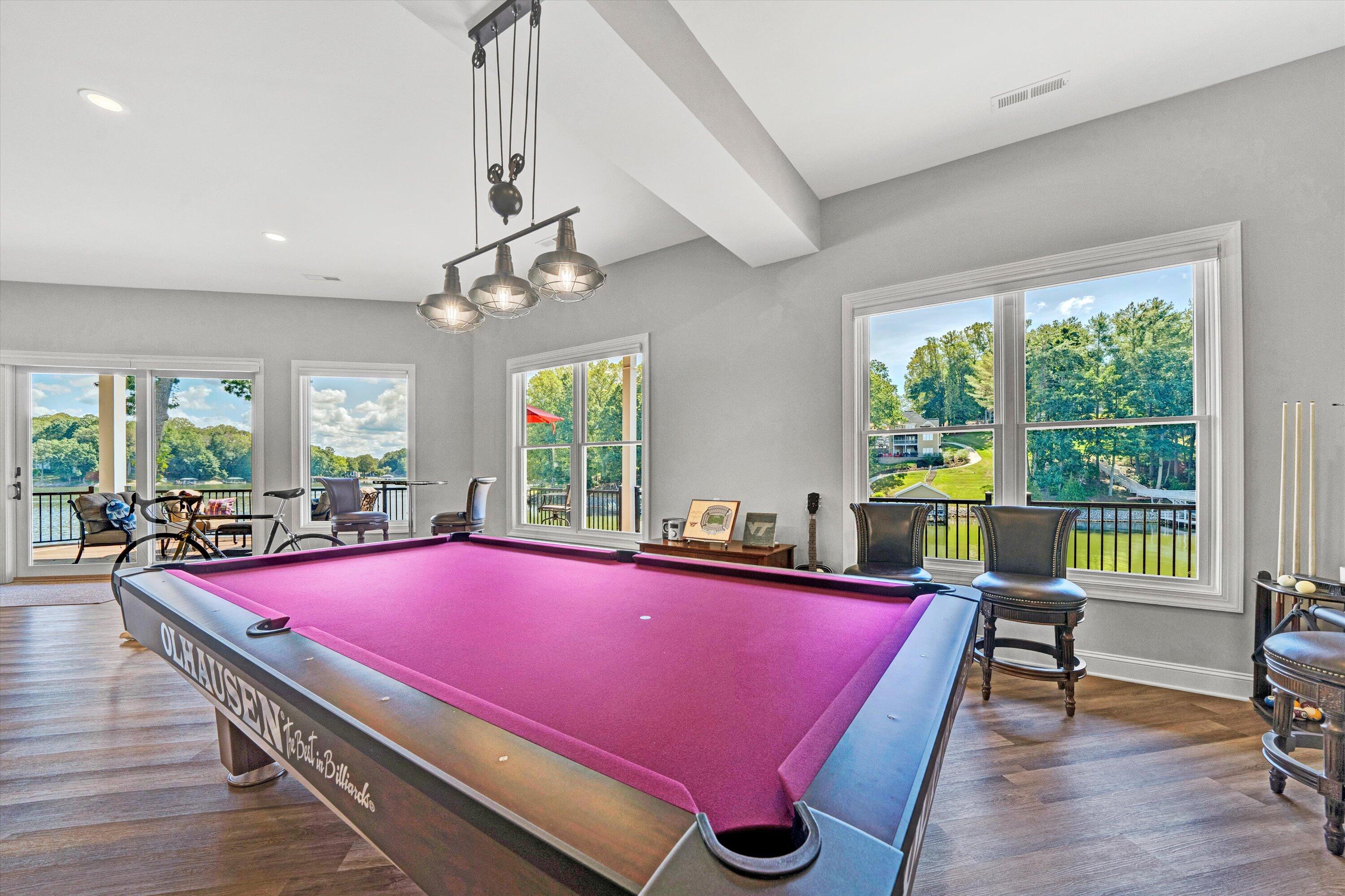 152 Windward Pointe DR