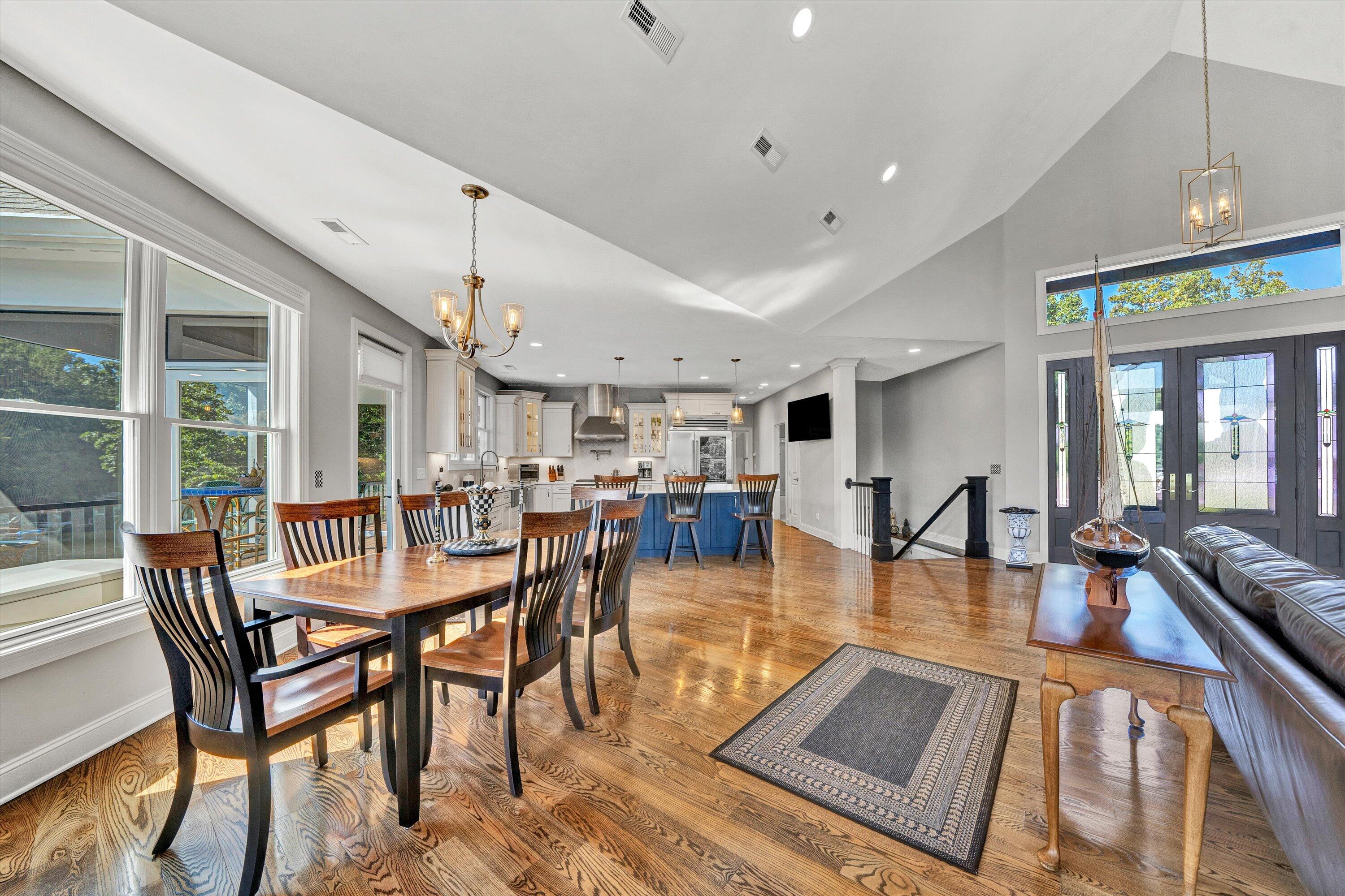 152 Windward Pointe DR