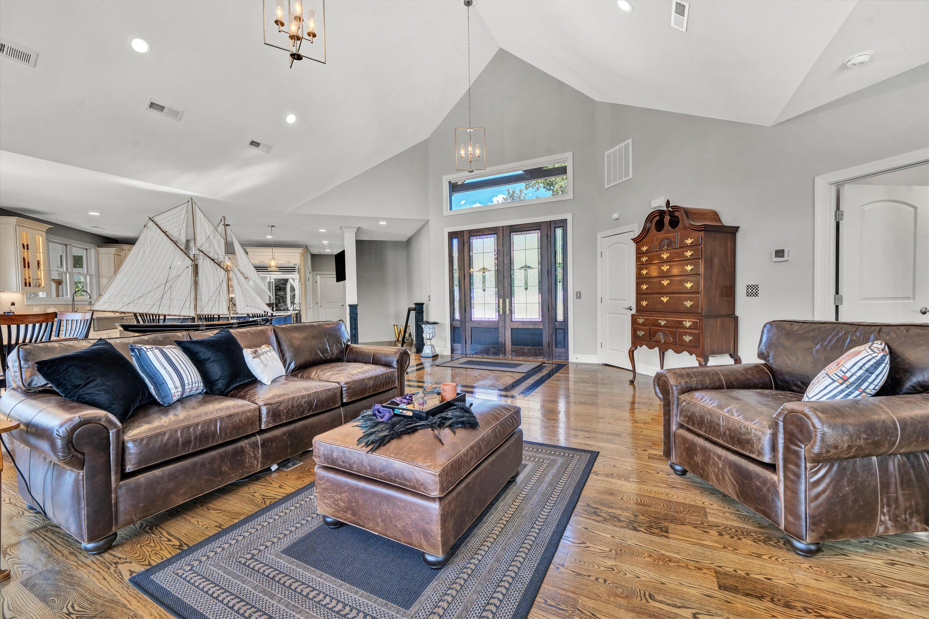 152 Windward Pointe DR