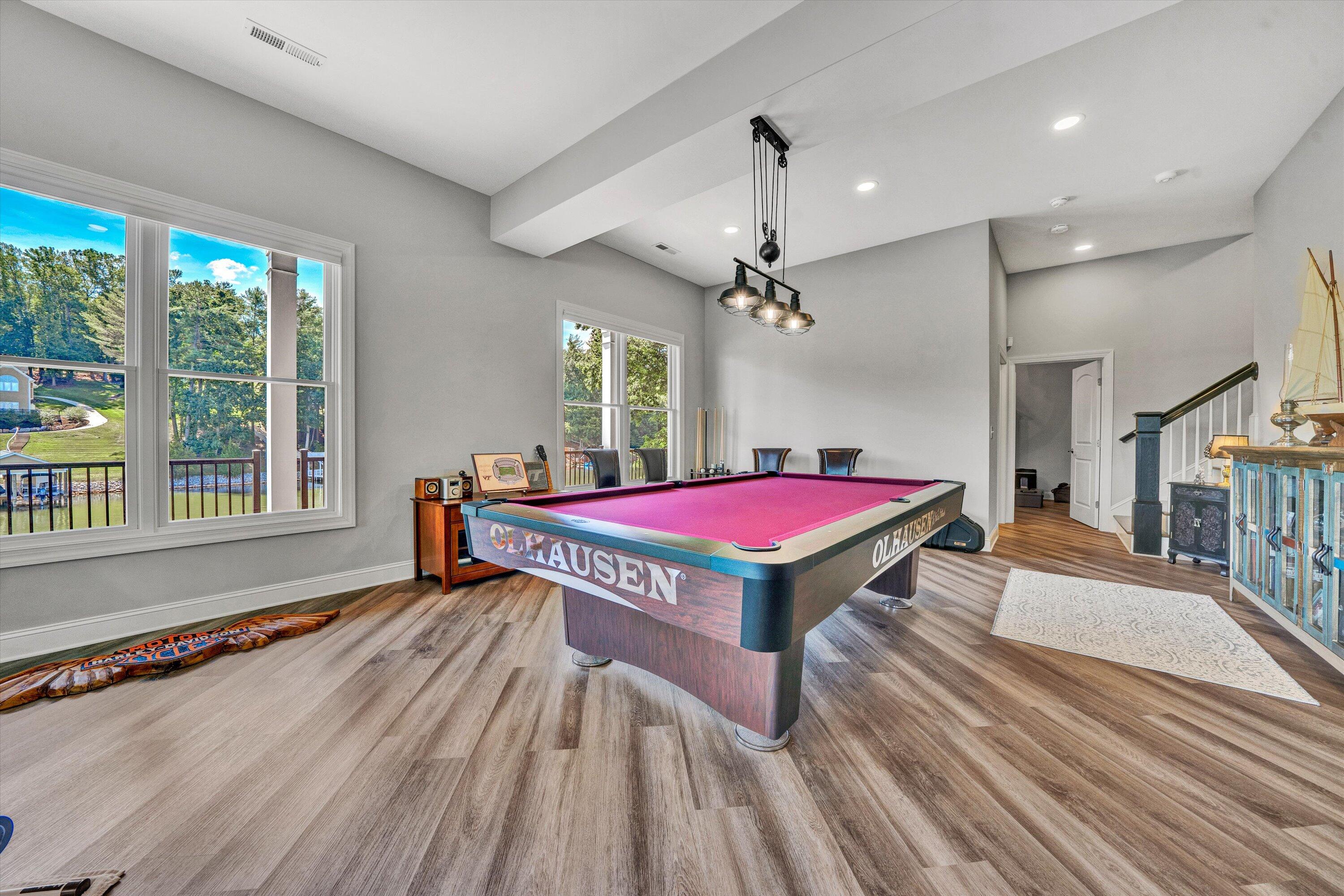152 Windward Pointe DR