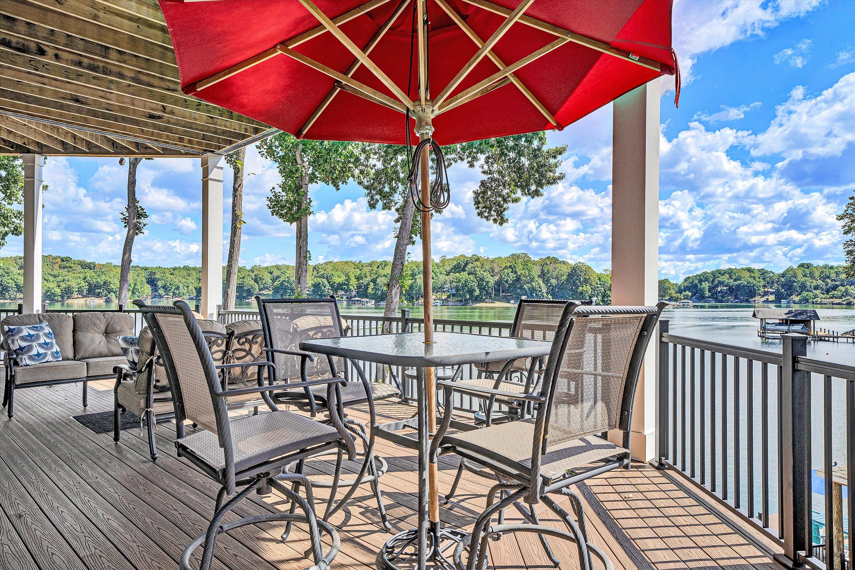152 Windward Pointe DR