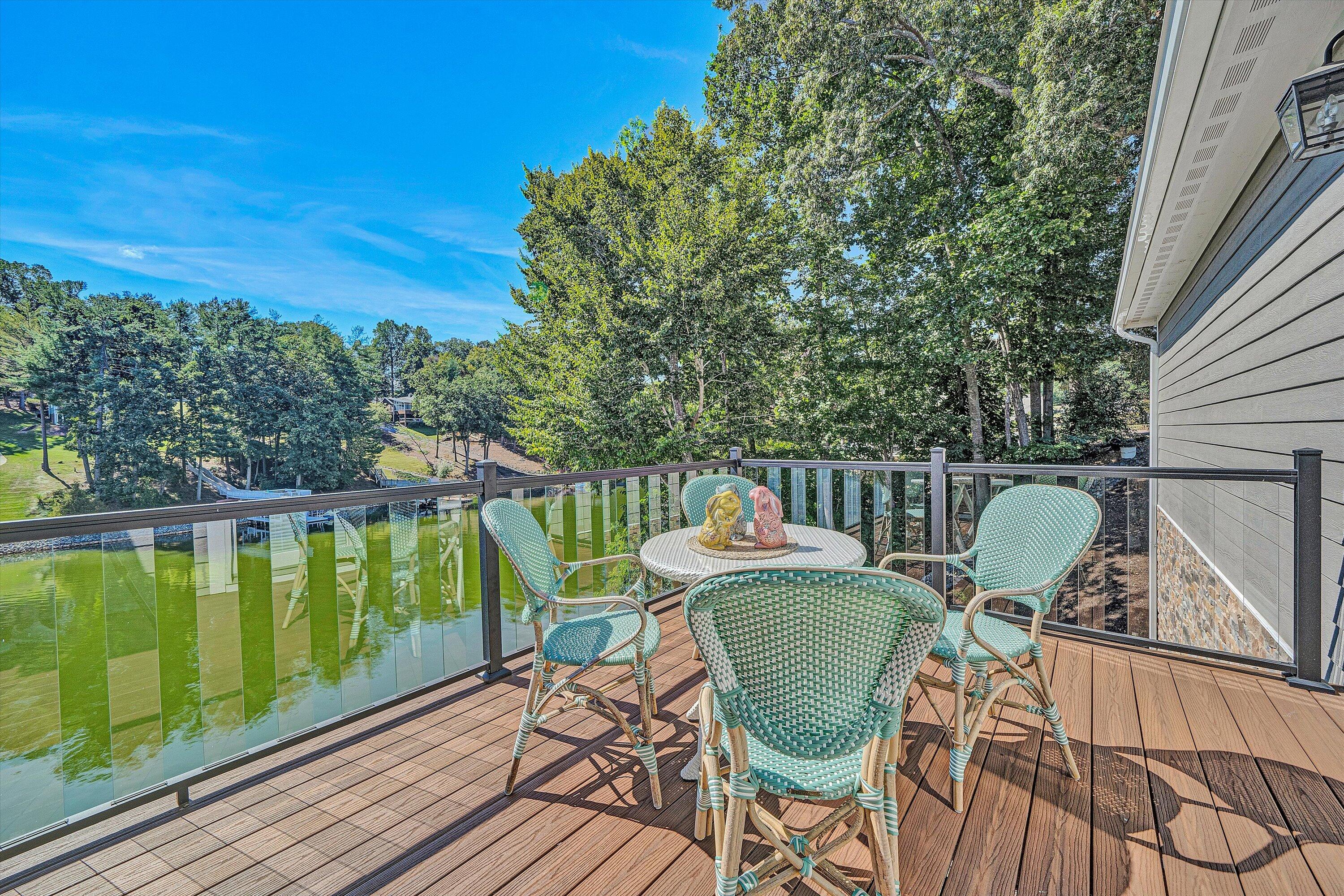 152 Windward Pointe DR