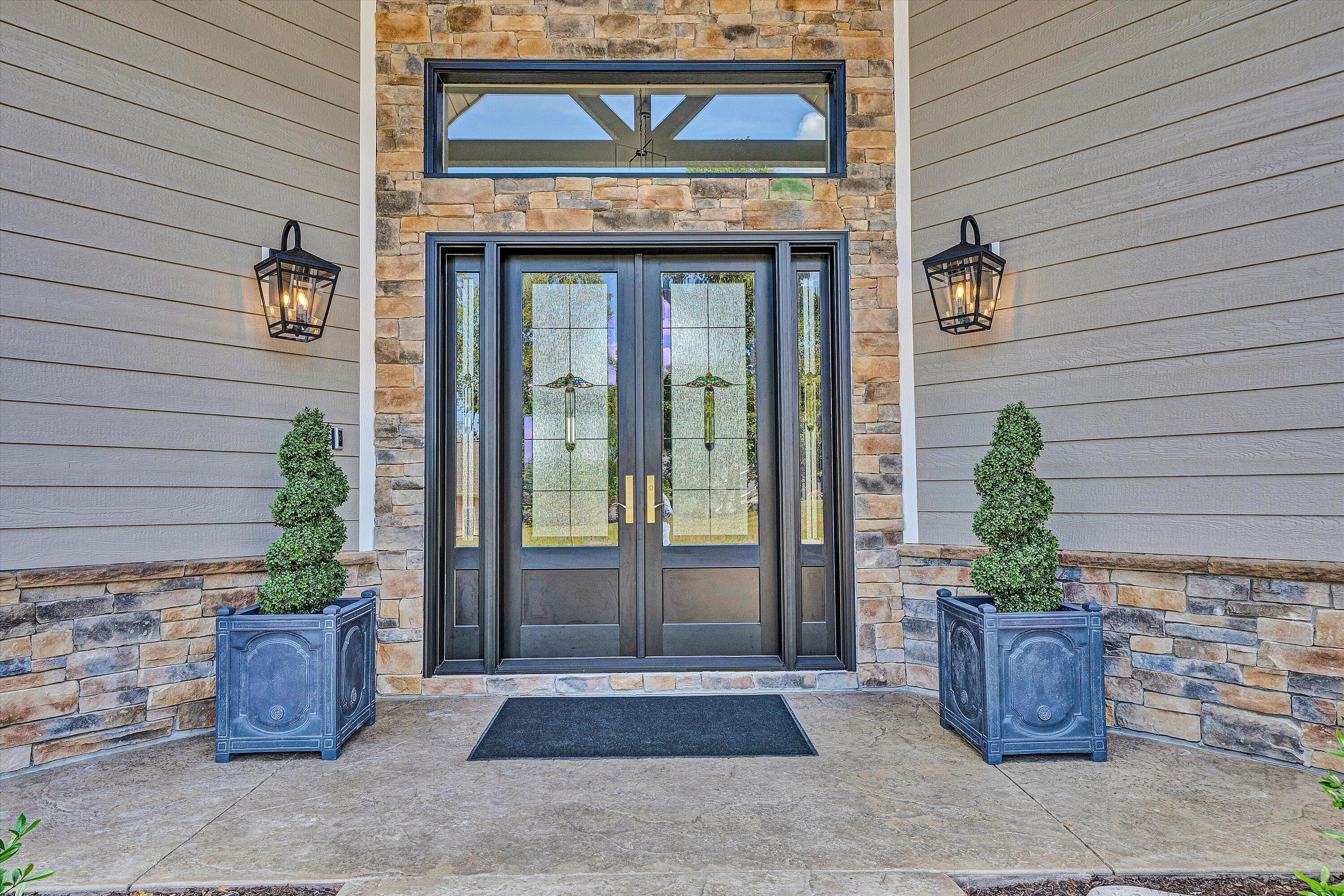 152 Windward Pointe DR