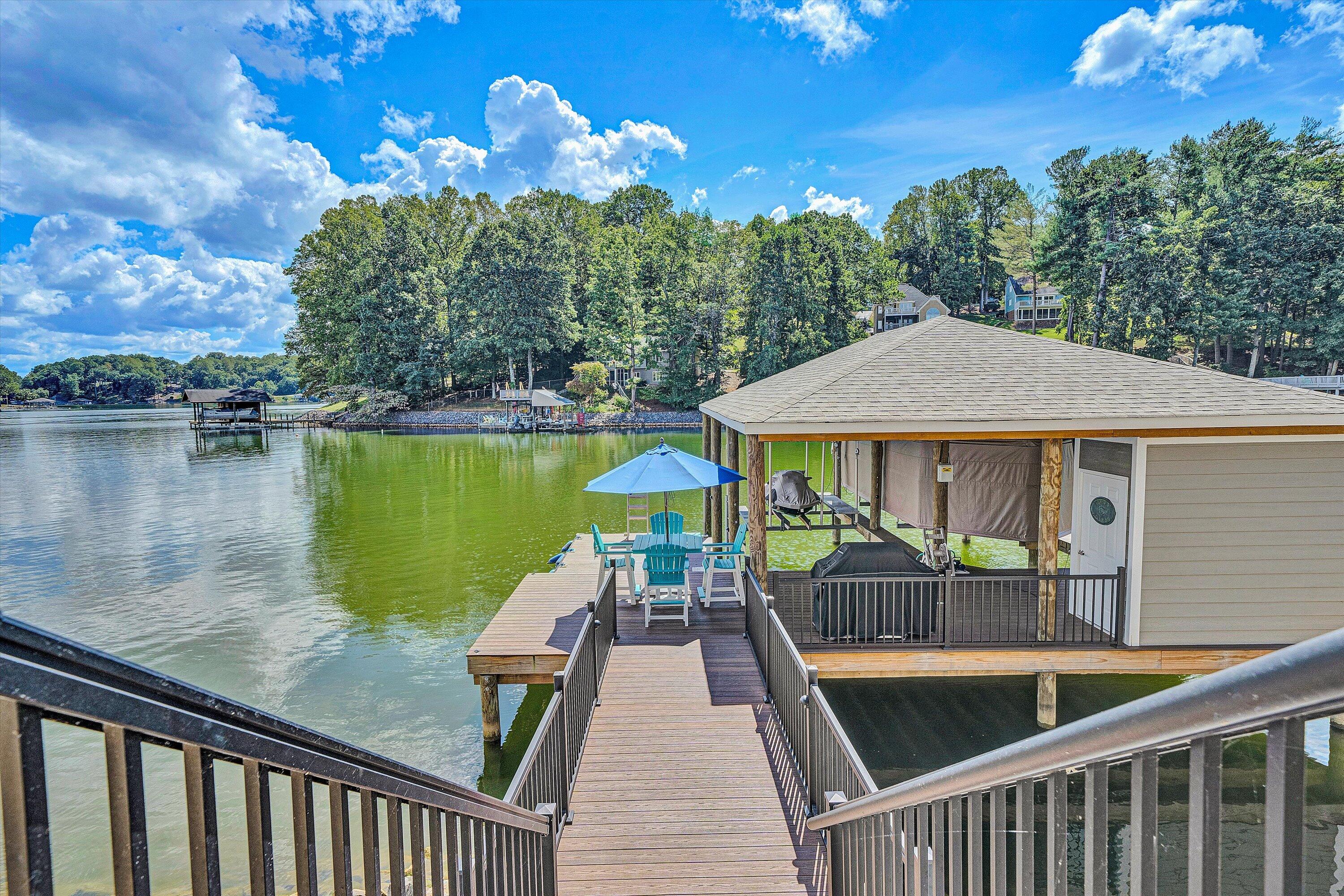 152 Windward Pointe DR