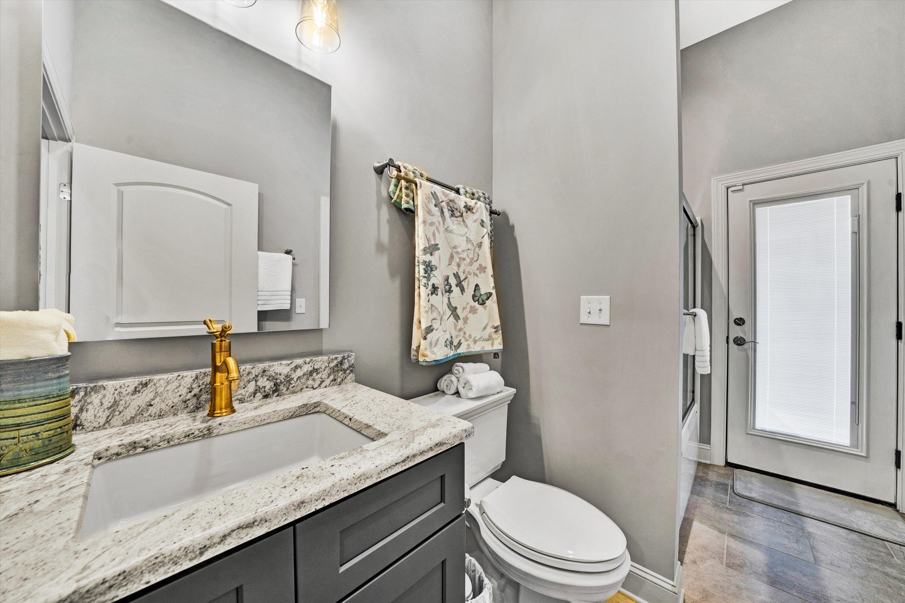 152 Windward Pointe DR