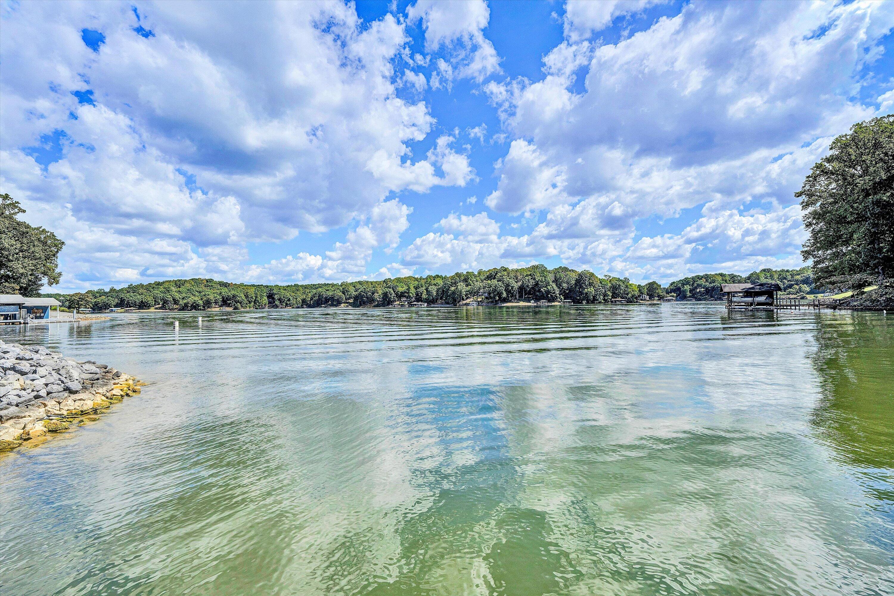 152 Windward Pointe DR