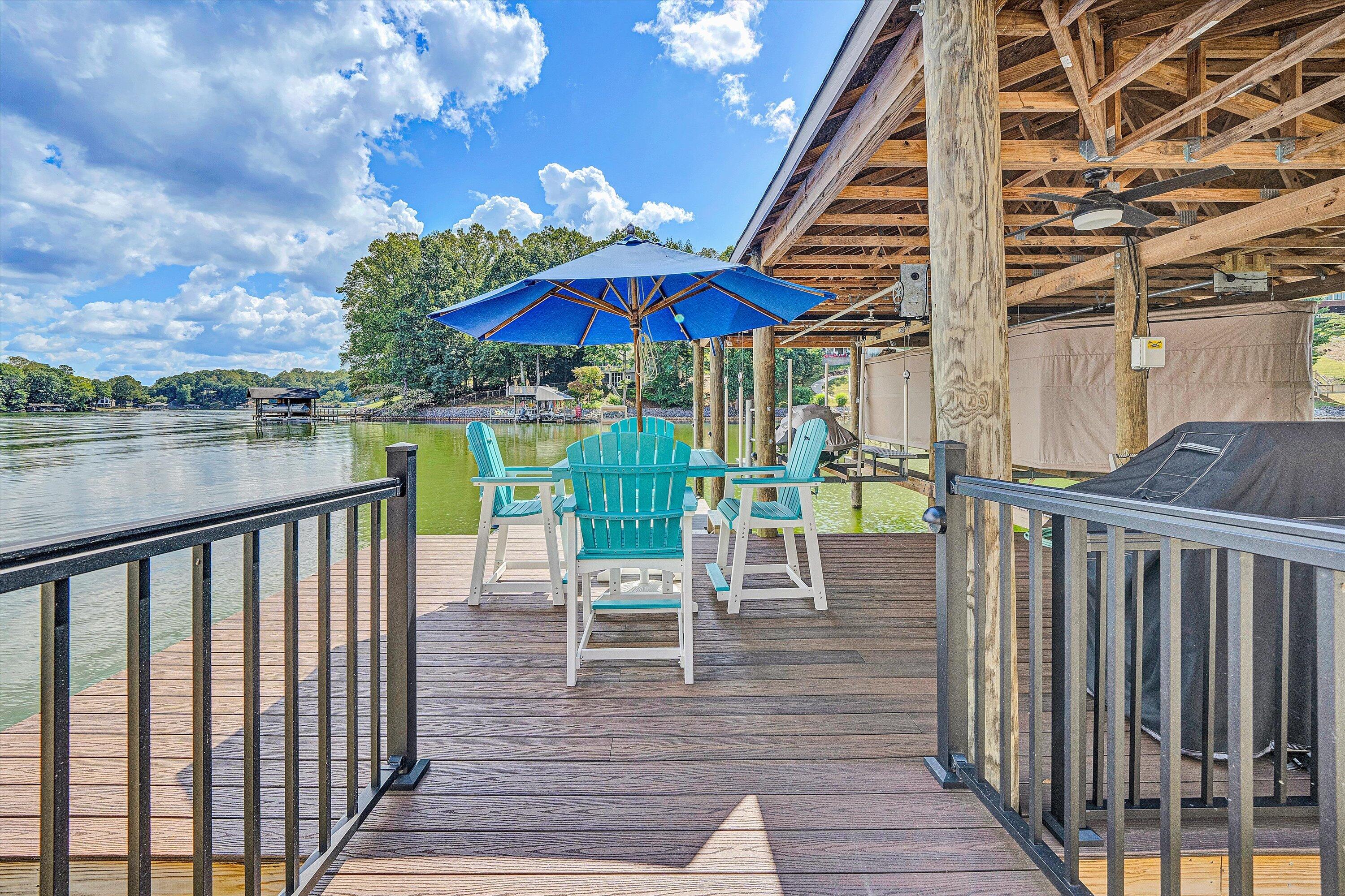 152 Windward Pointe DR