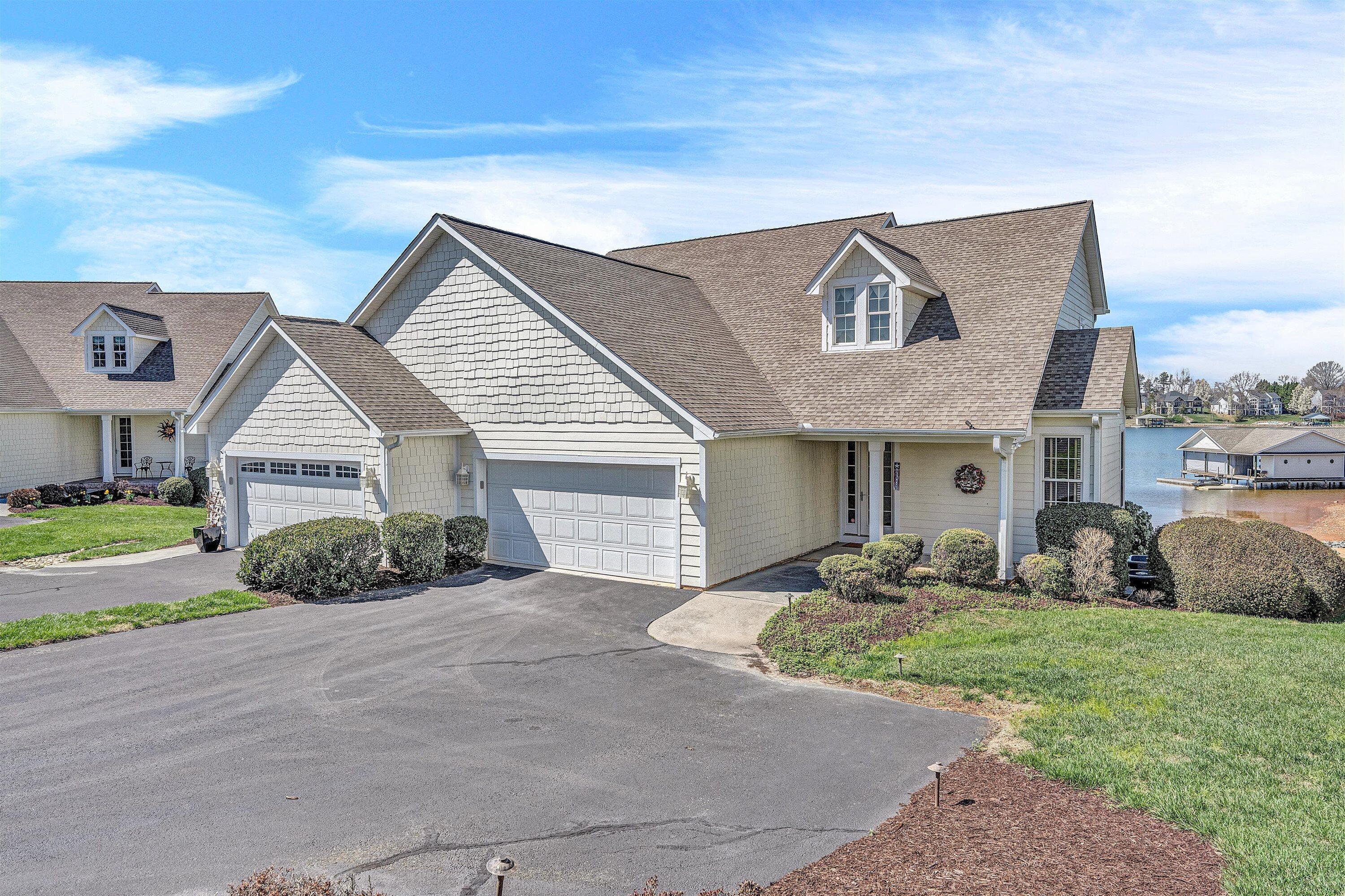 50 Brooke DR