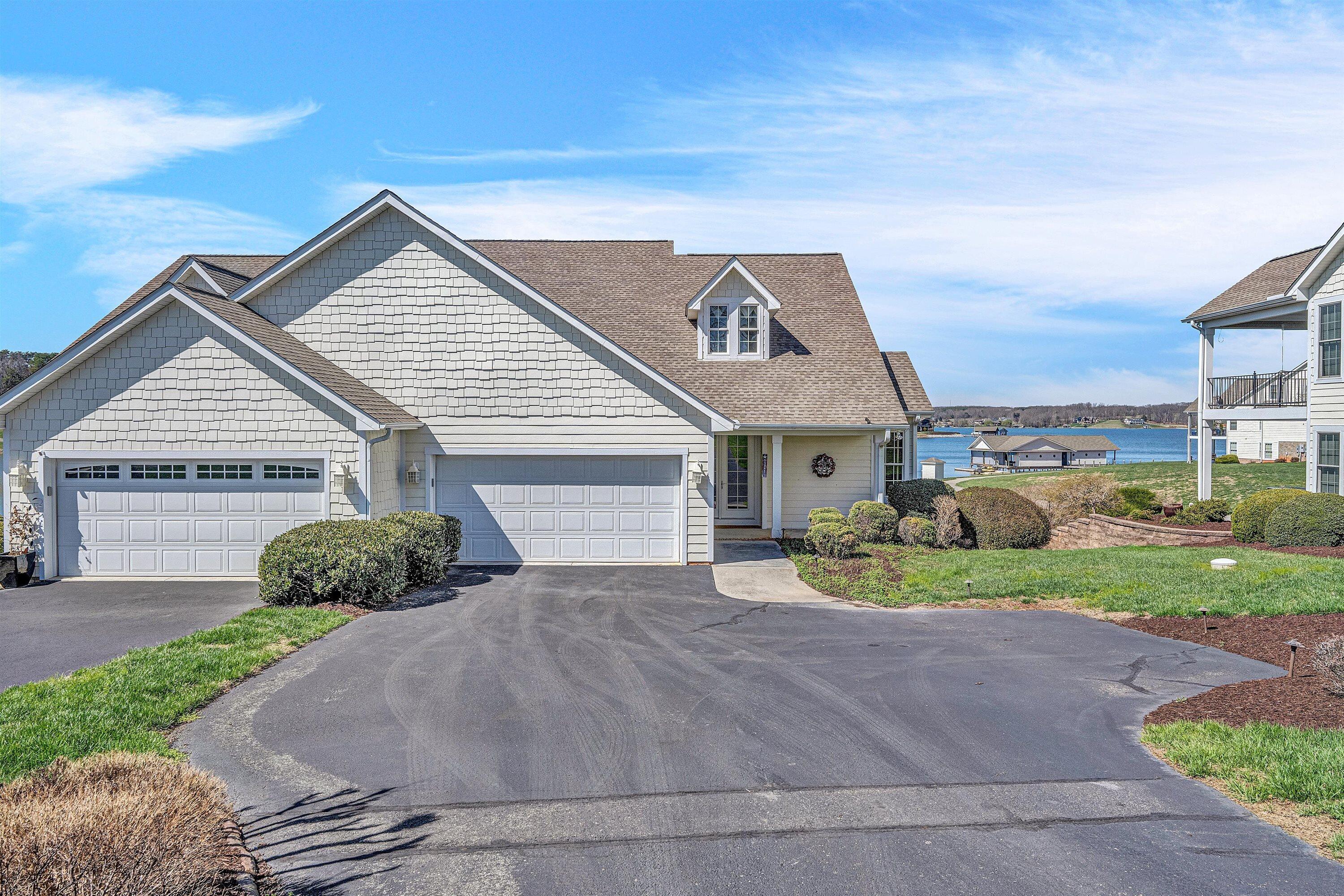 50 Brooke DR