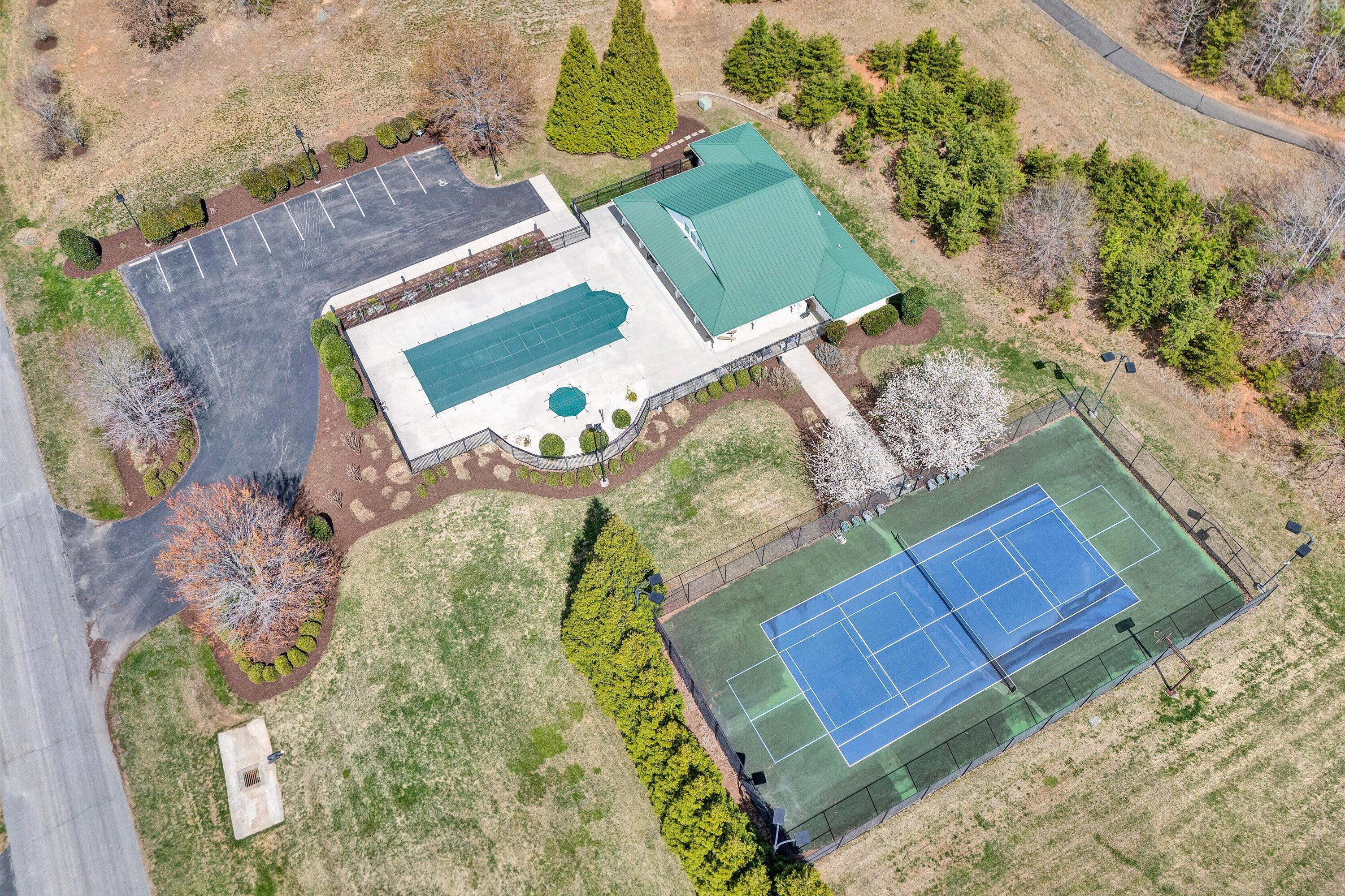 50 Brooke DR