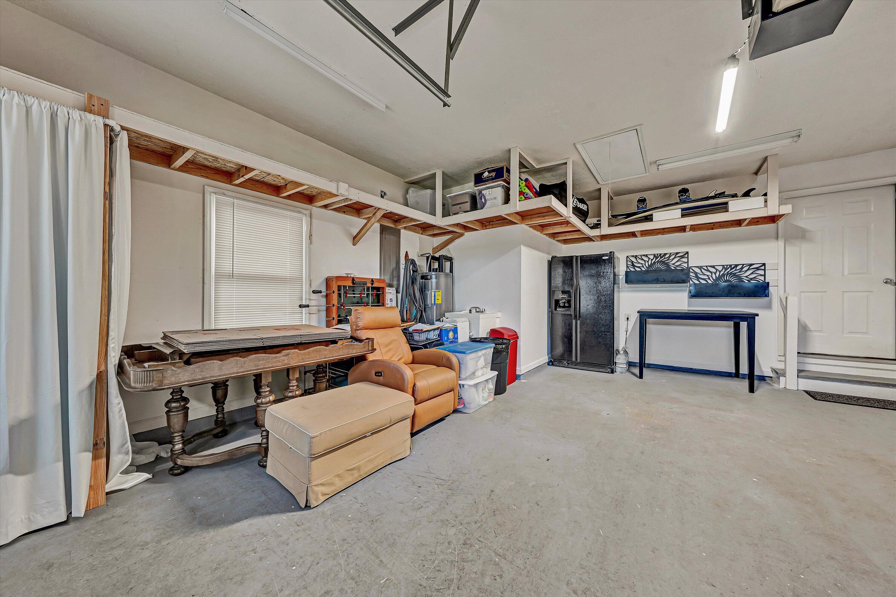 990 Highland Lake RD