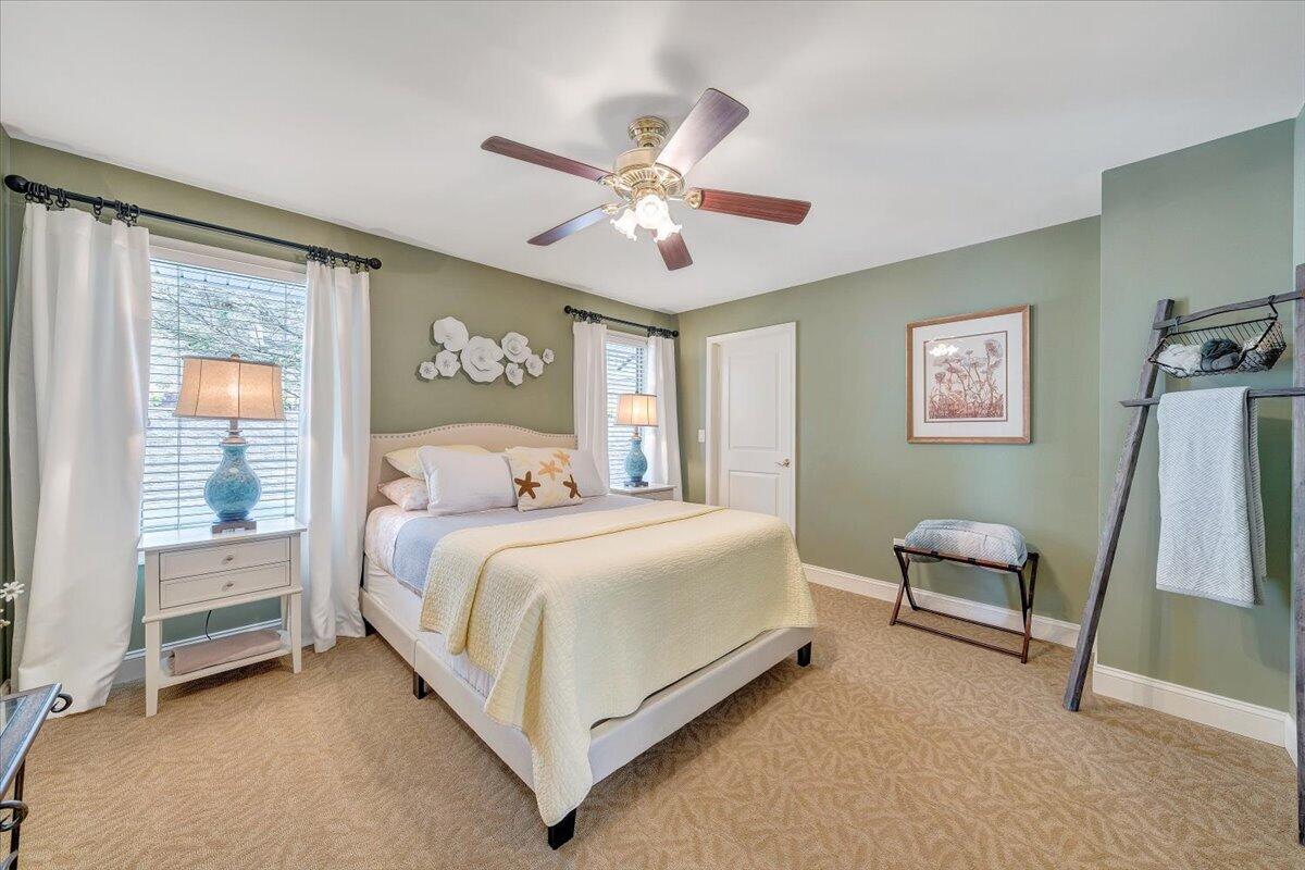1055 REDBUD LN