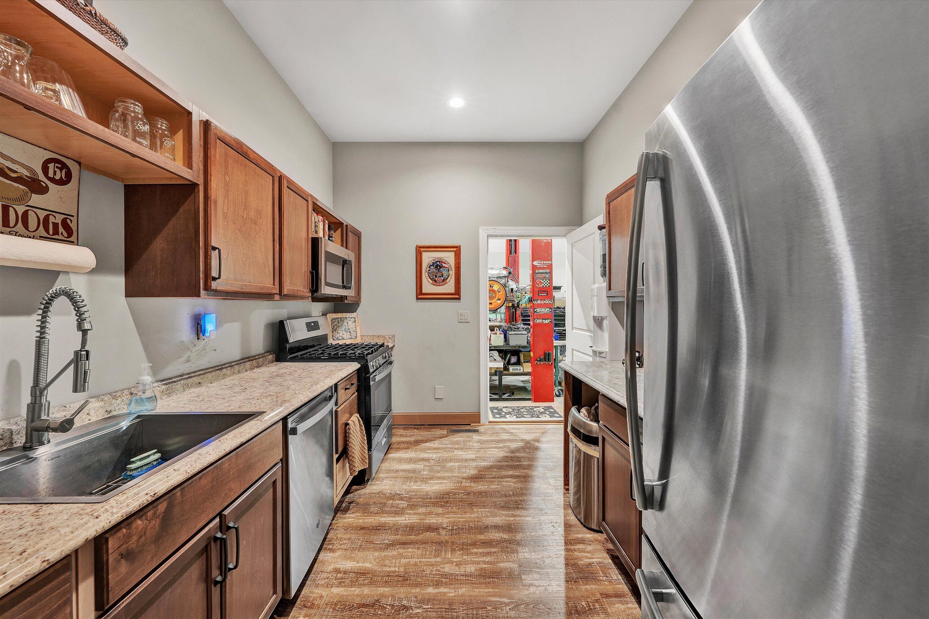 2680 Bluewater DR