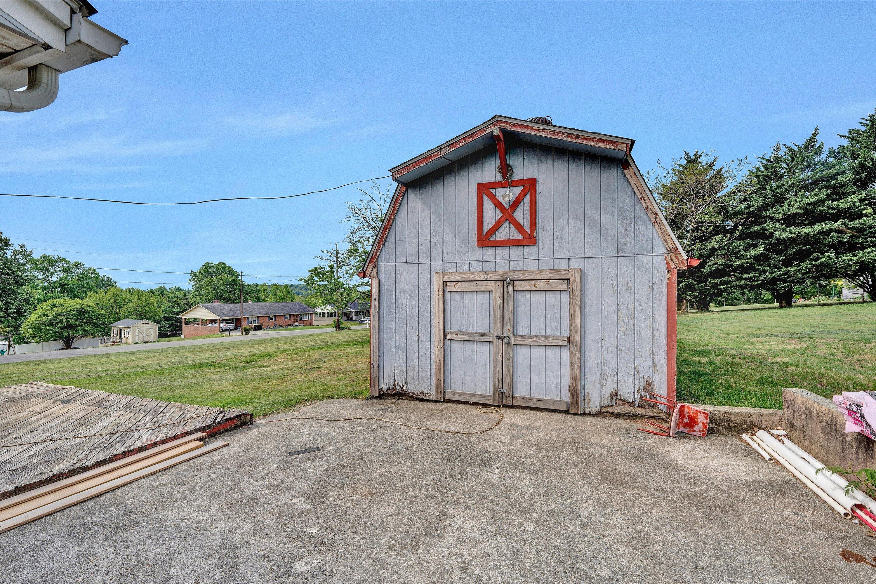 145 Cornell RD