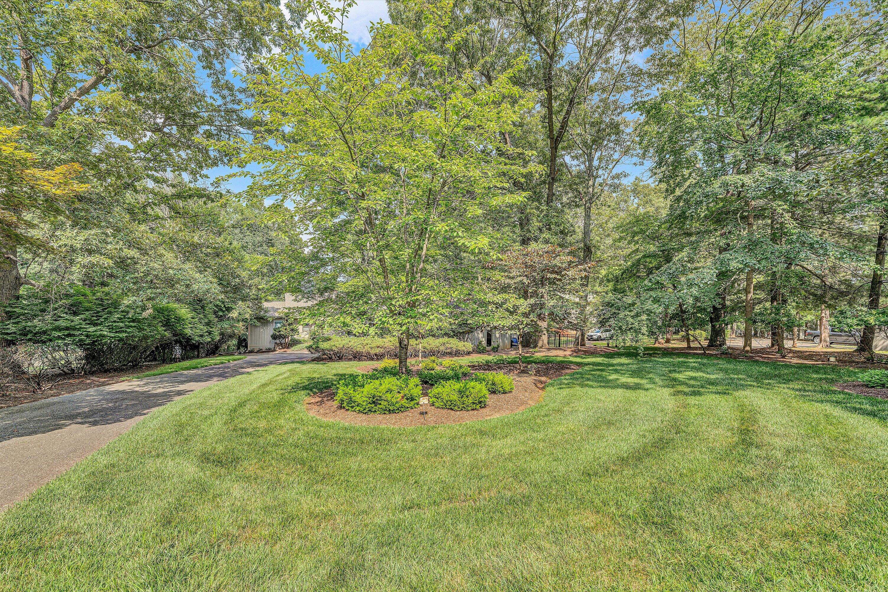 150 Providence LN