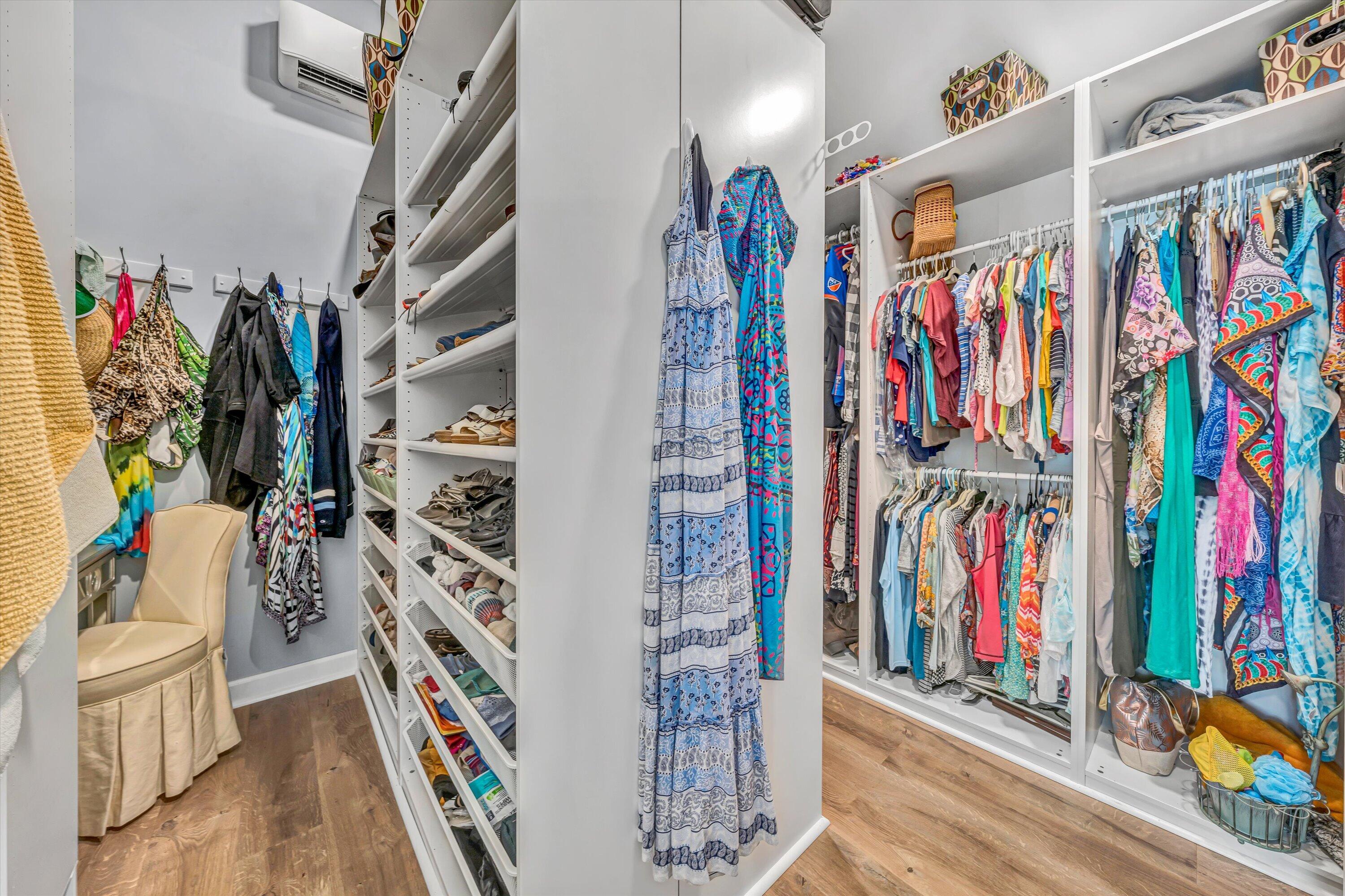 150 Providence LN