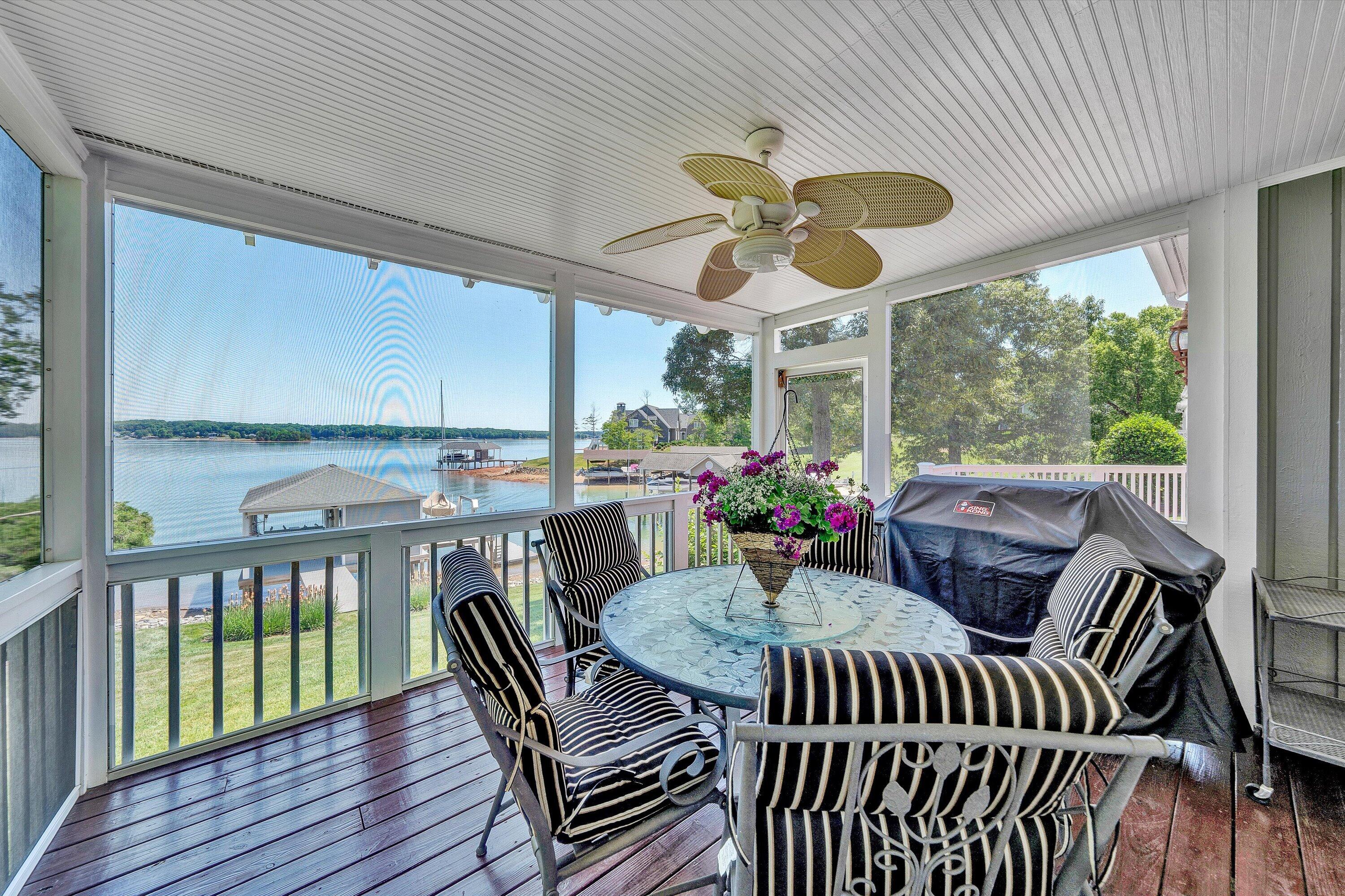 226 Pine Bay DR