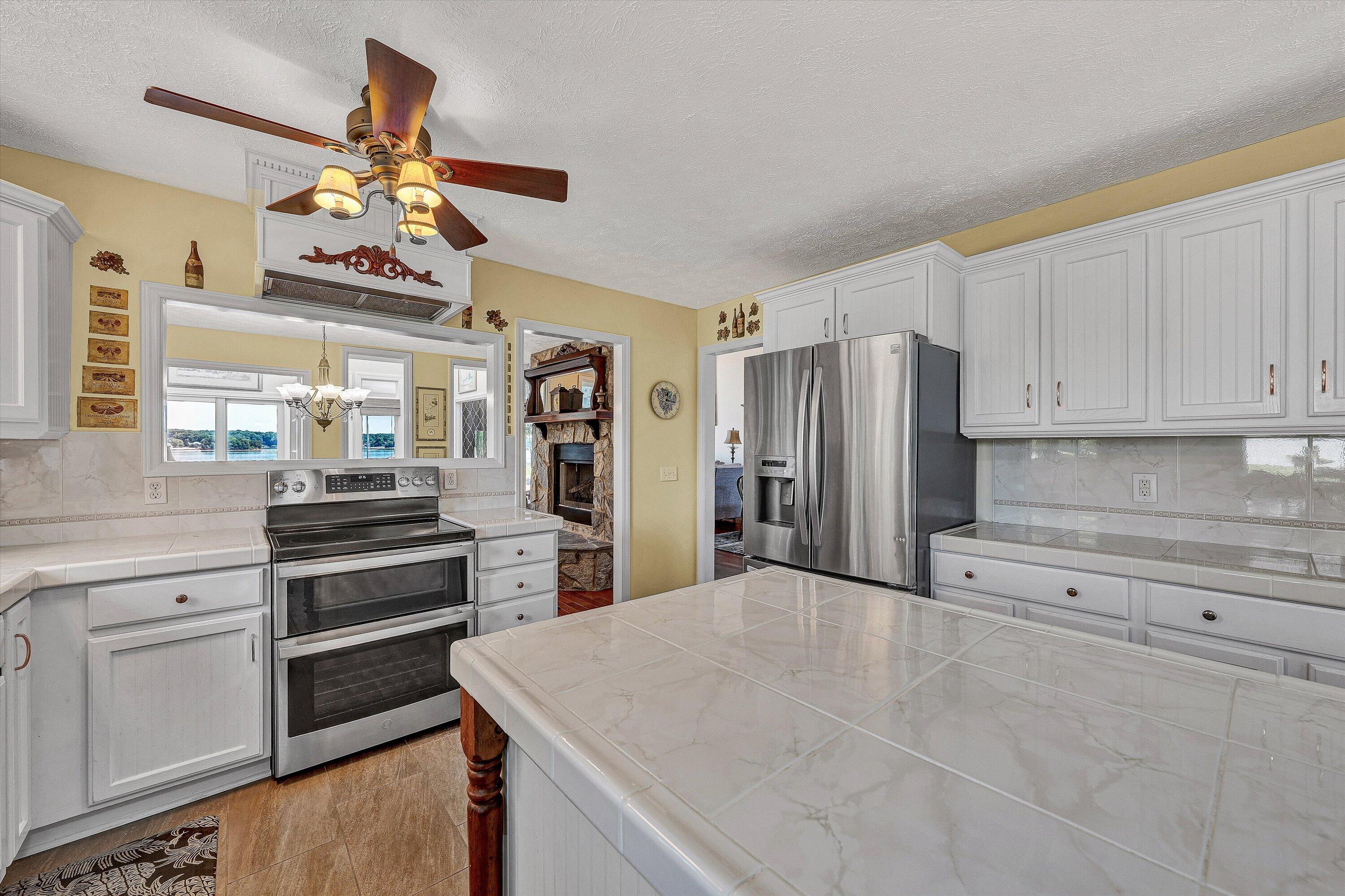 226 Pine Bay DR