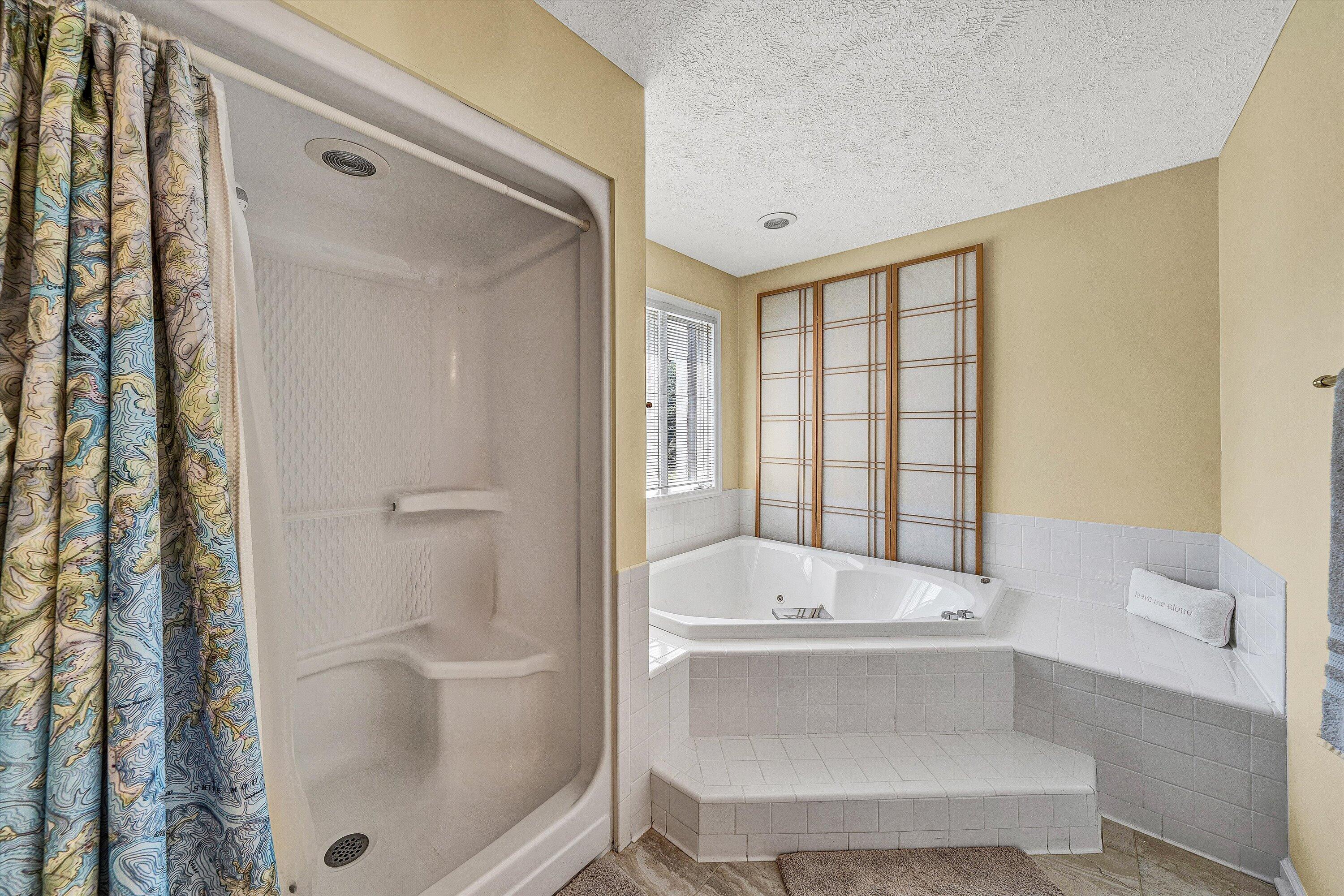 226 Pine Bay DR