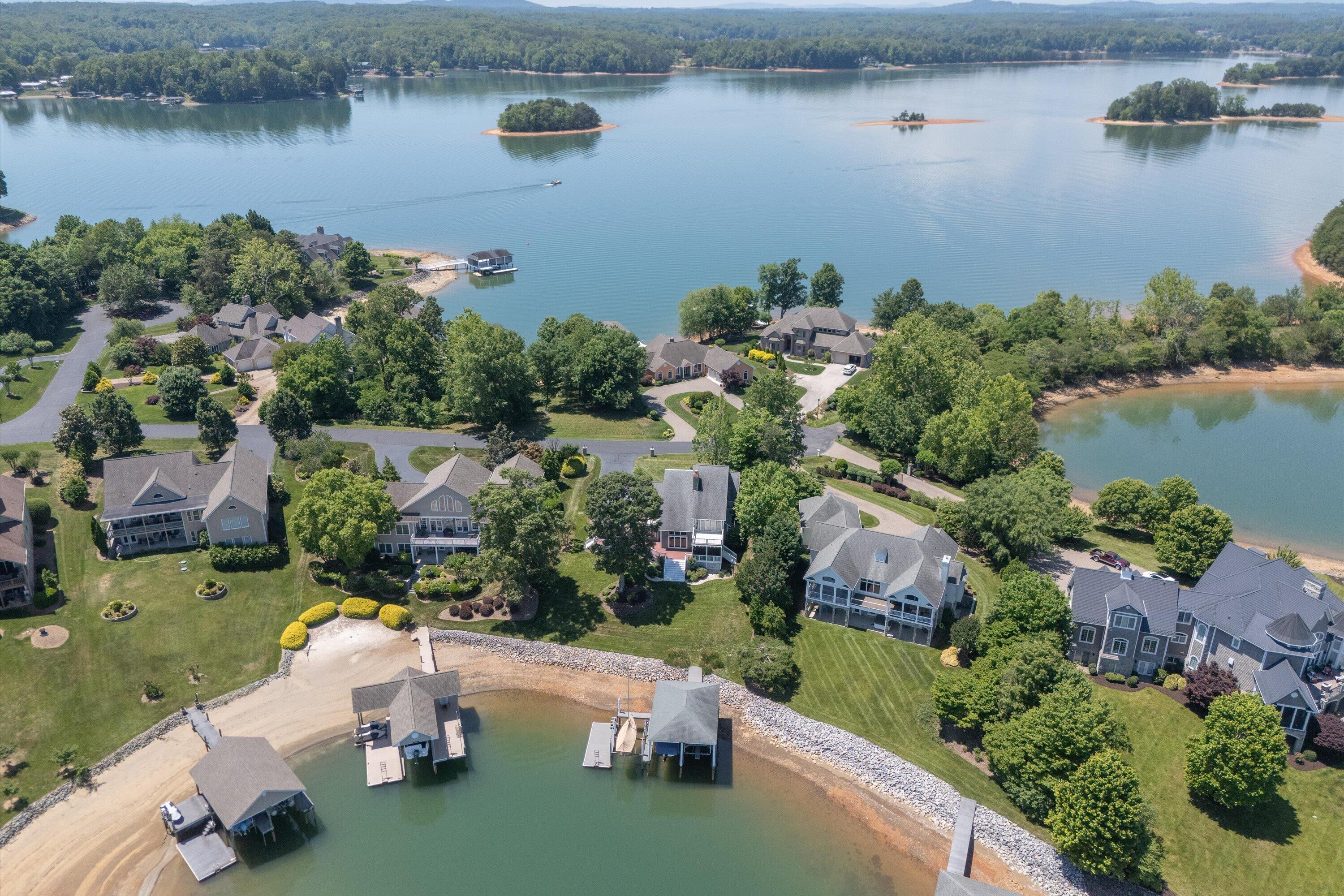226 Pine Bay DR