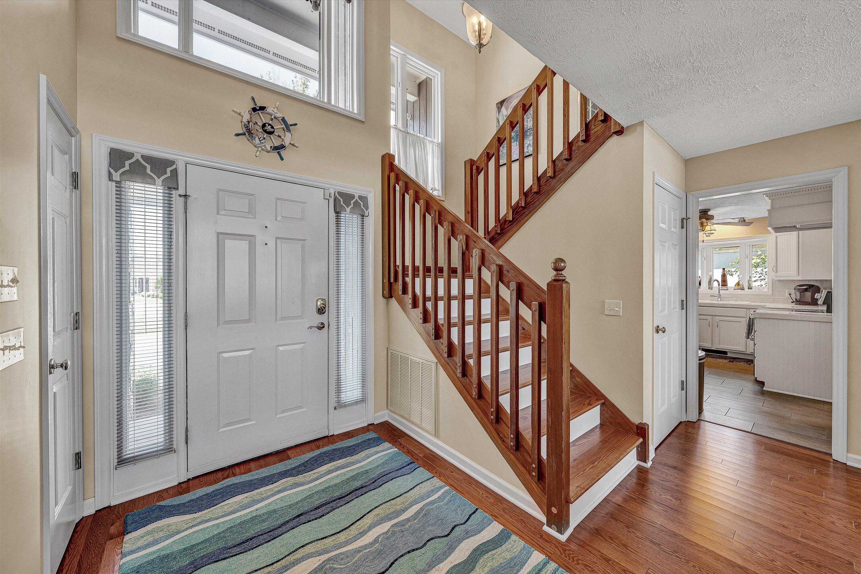 226 Pine Bay DR