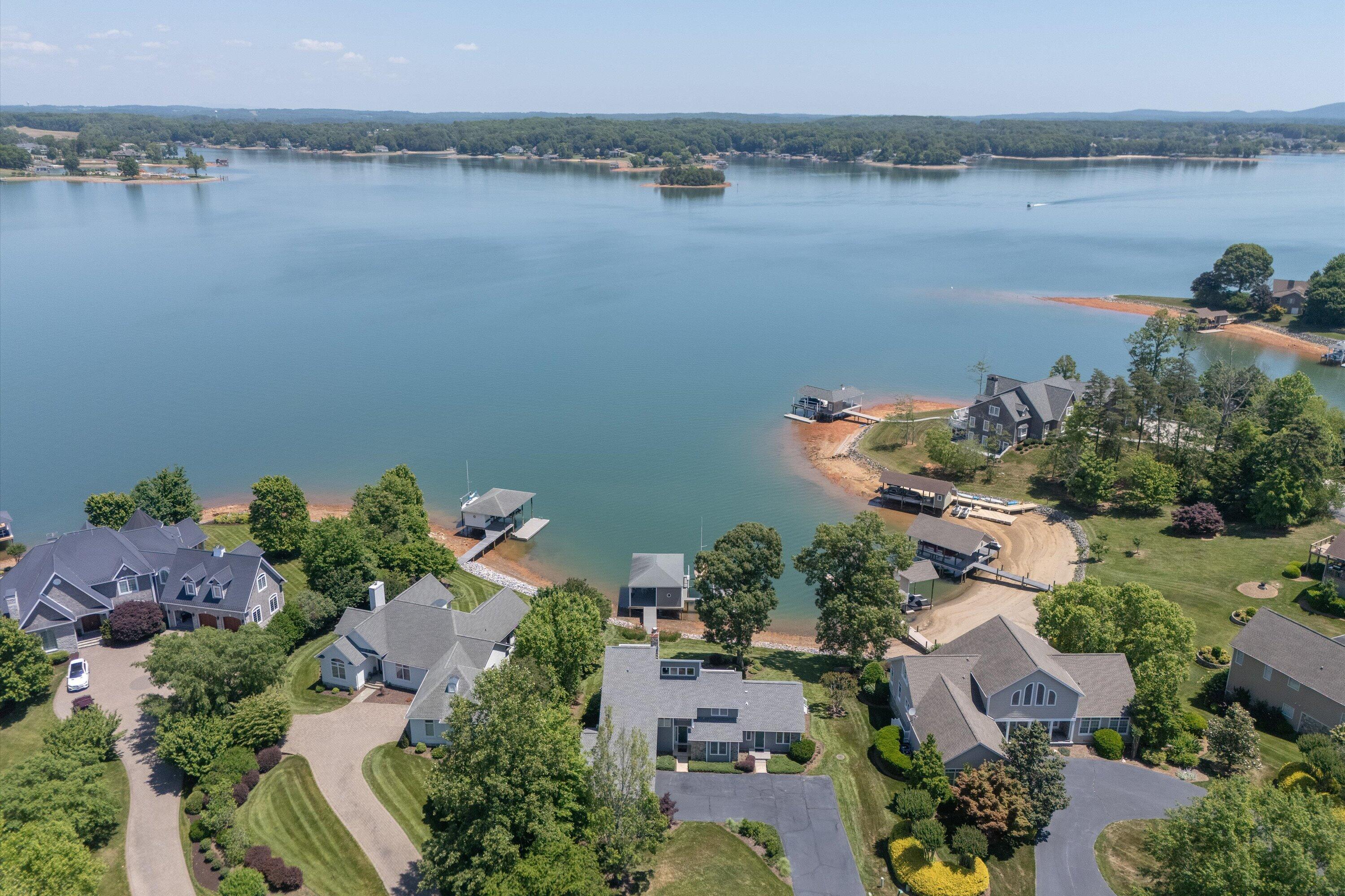226 Pine Bay DR