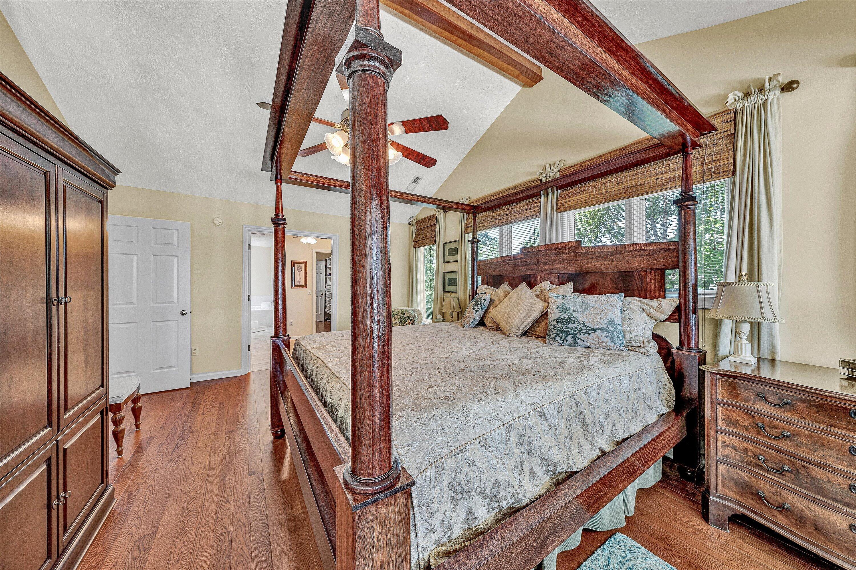 226 Pine Bay DR