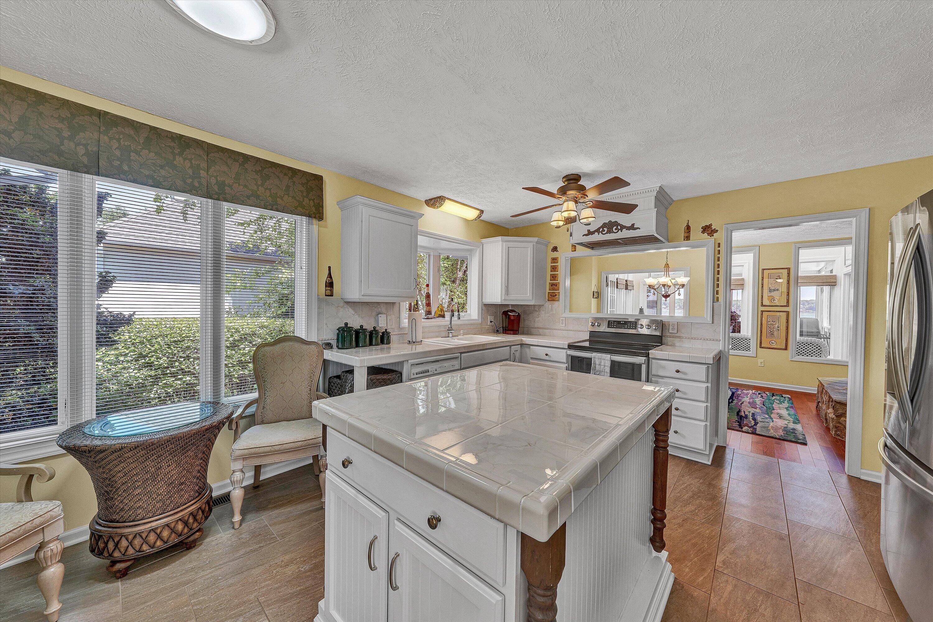 226 Pine Bay DR