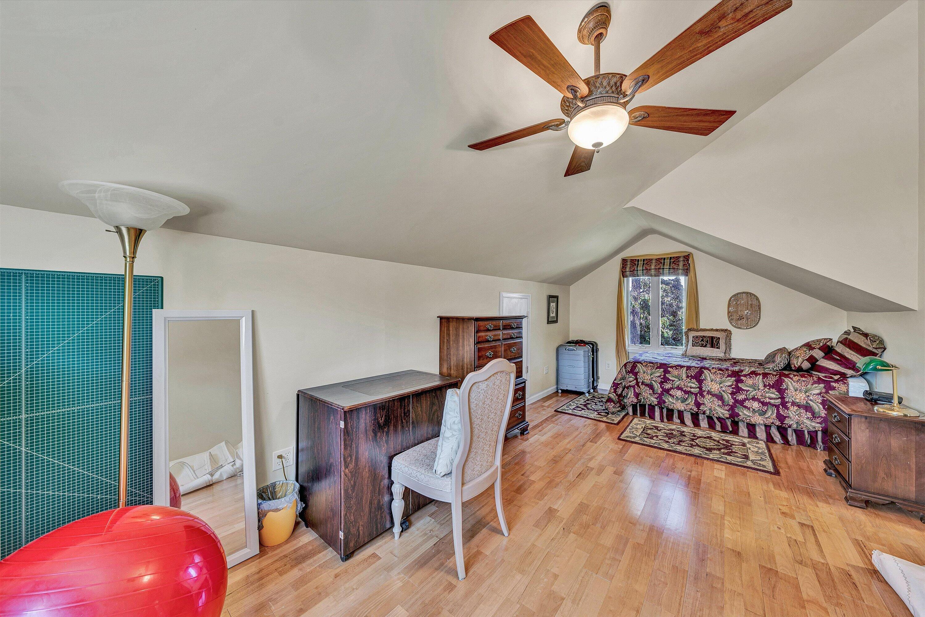226 Pine Bay DR