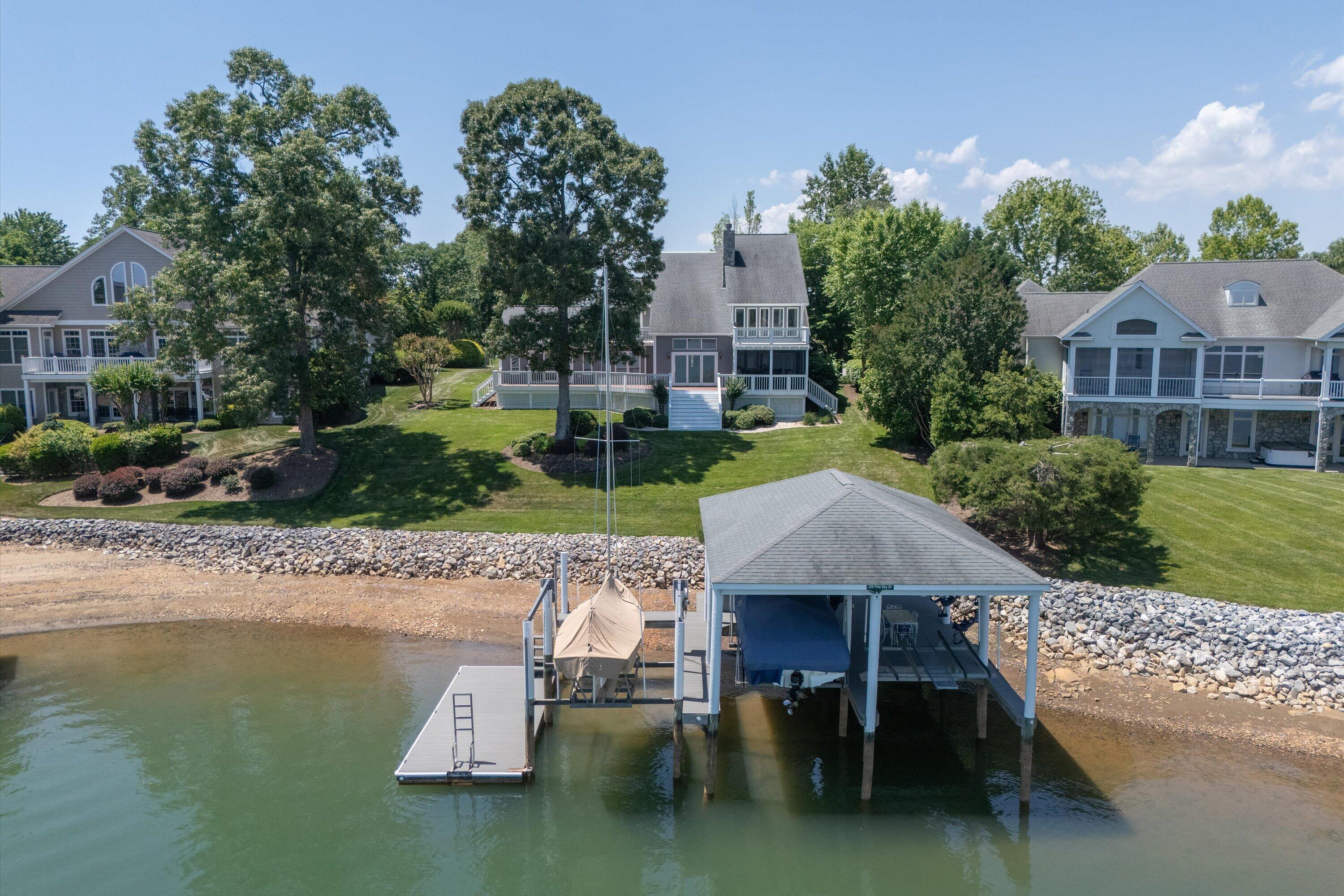 226 Pine Bay DR