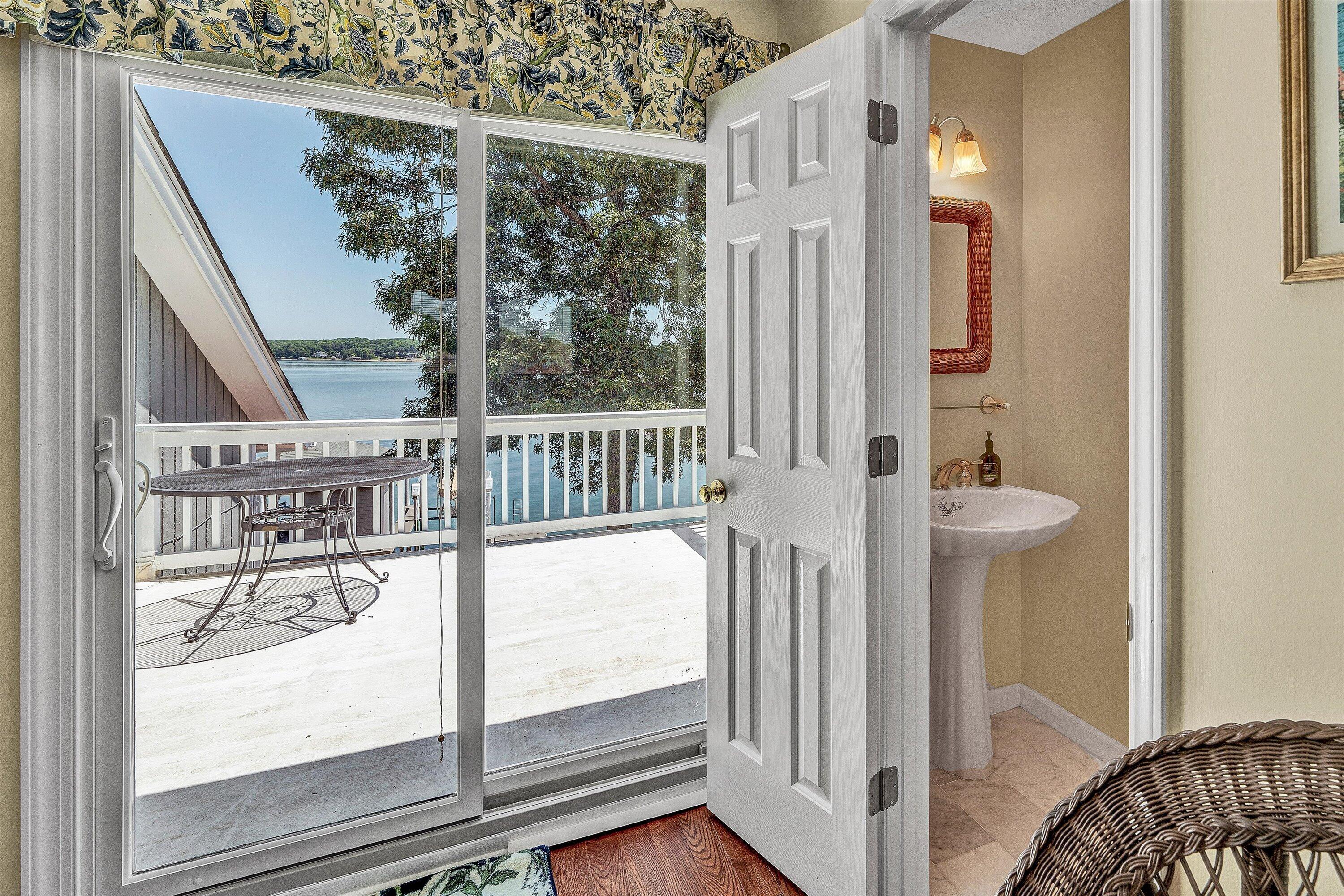 226 Pine Bay DR