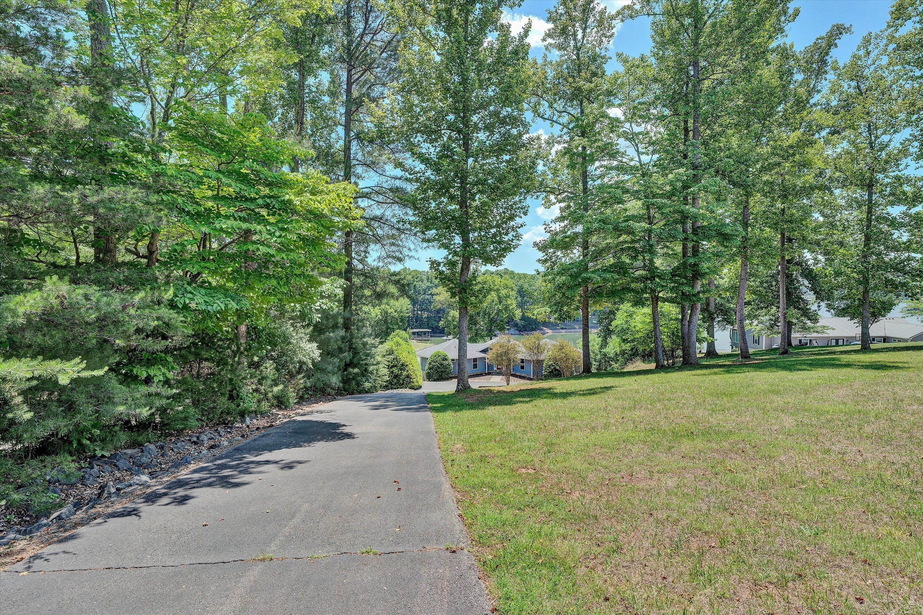 207 Winding WAY