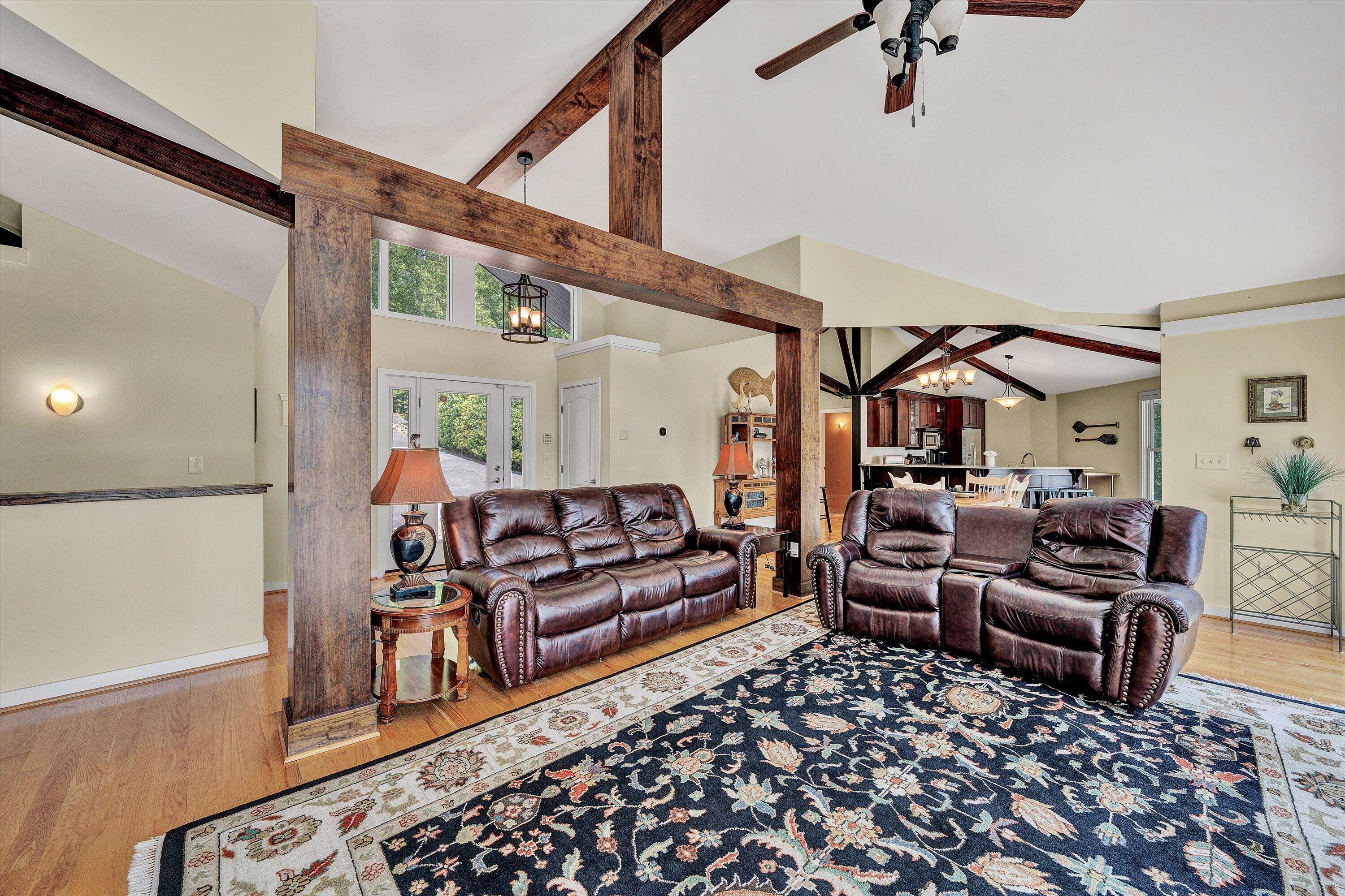 207 Winding WAY
