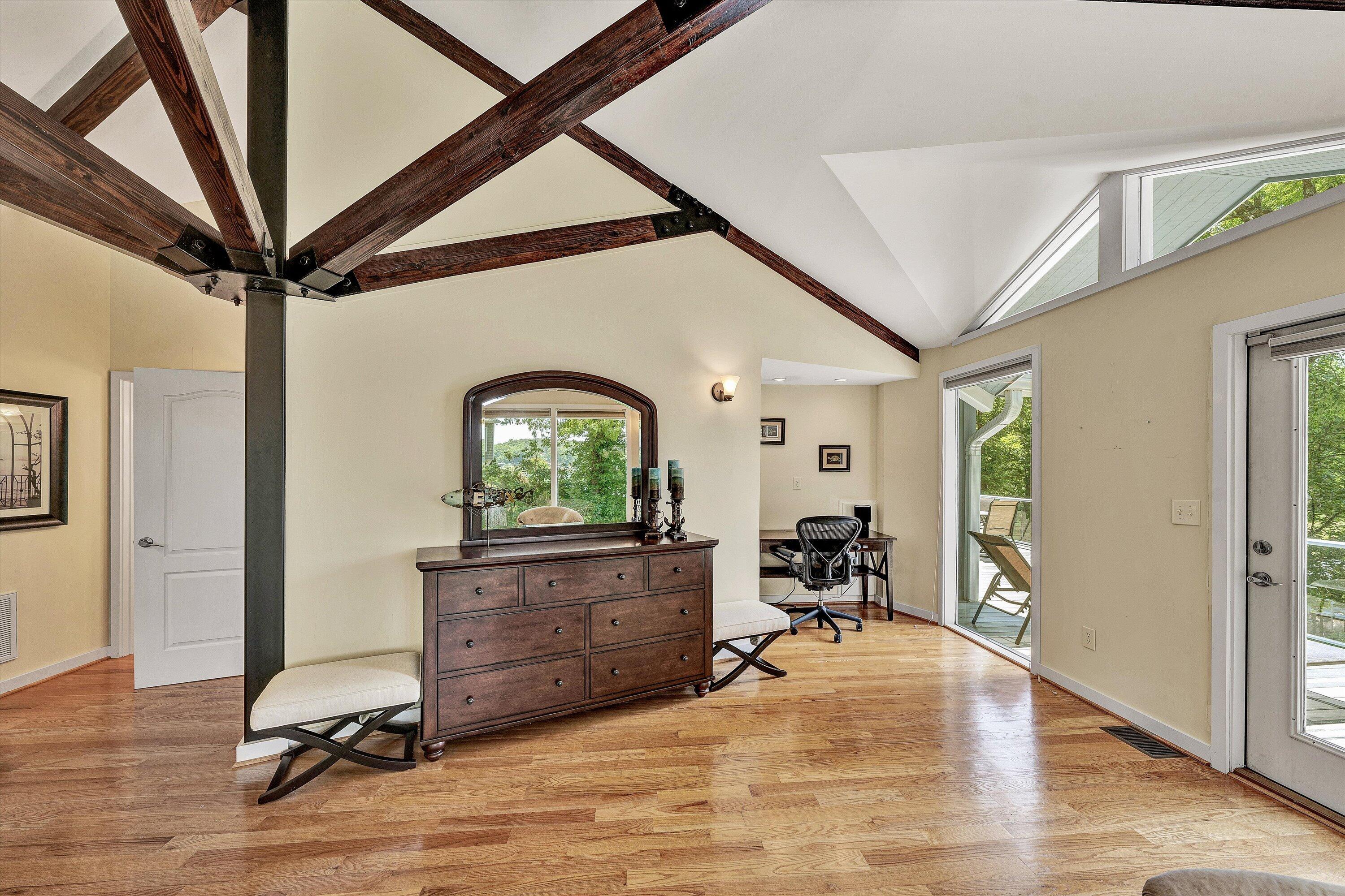 207 Winding WAY