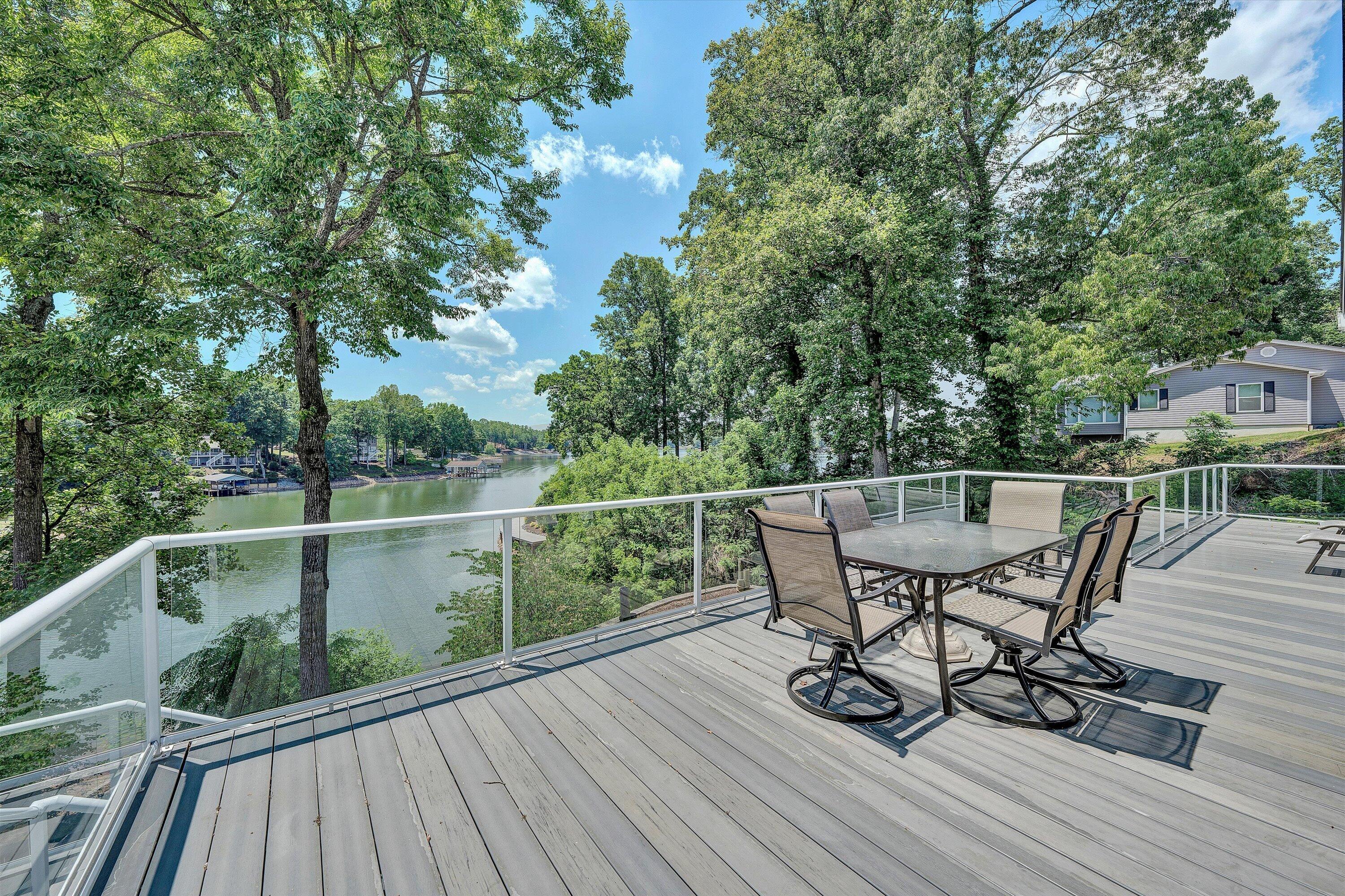 207 Winding WAY