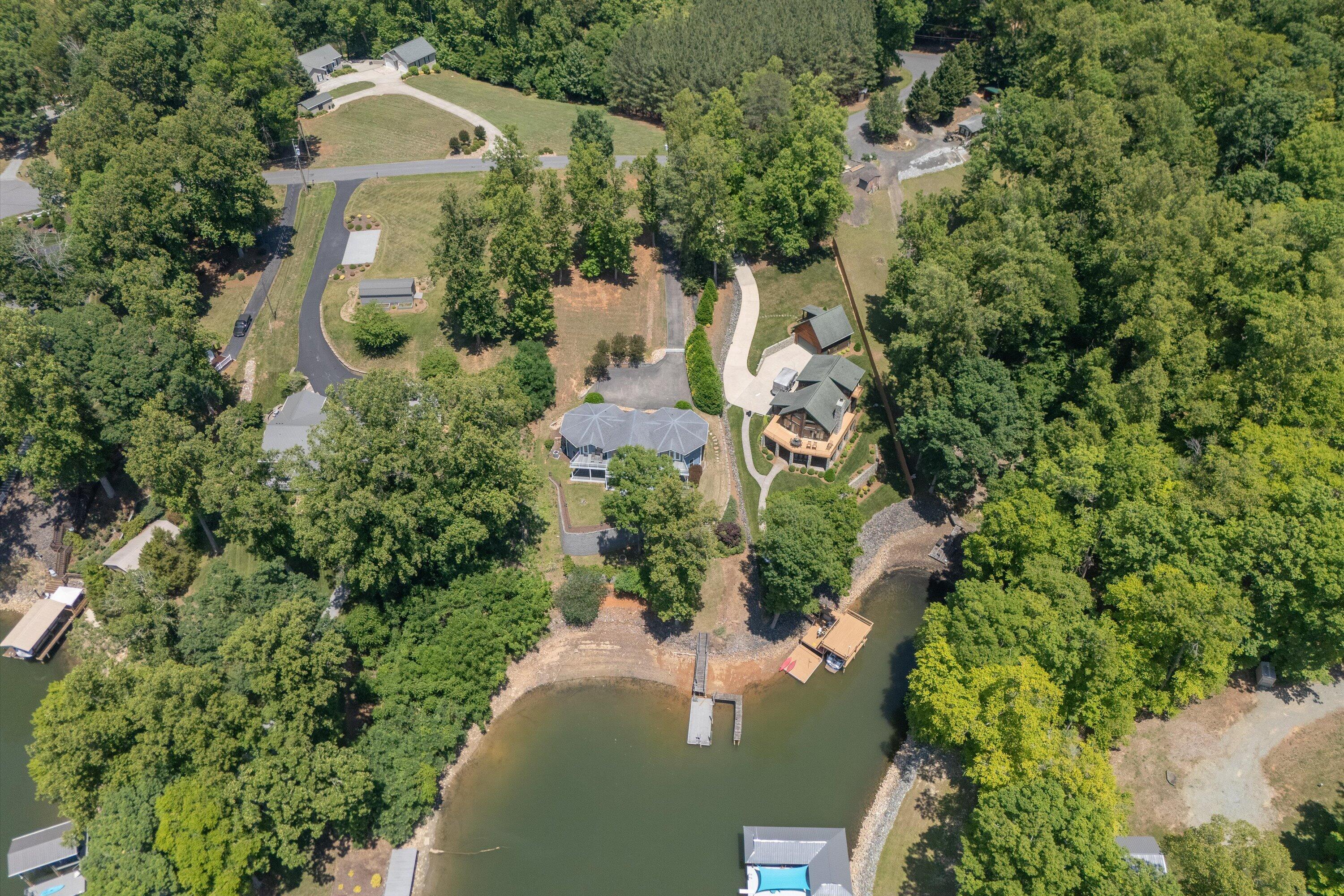 207 Winding WAY