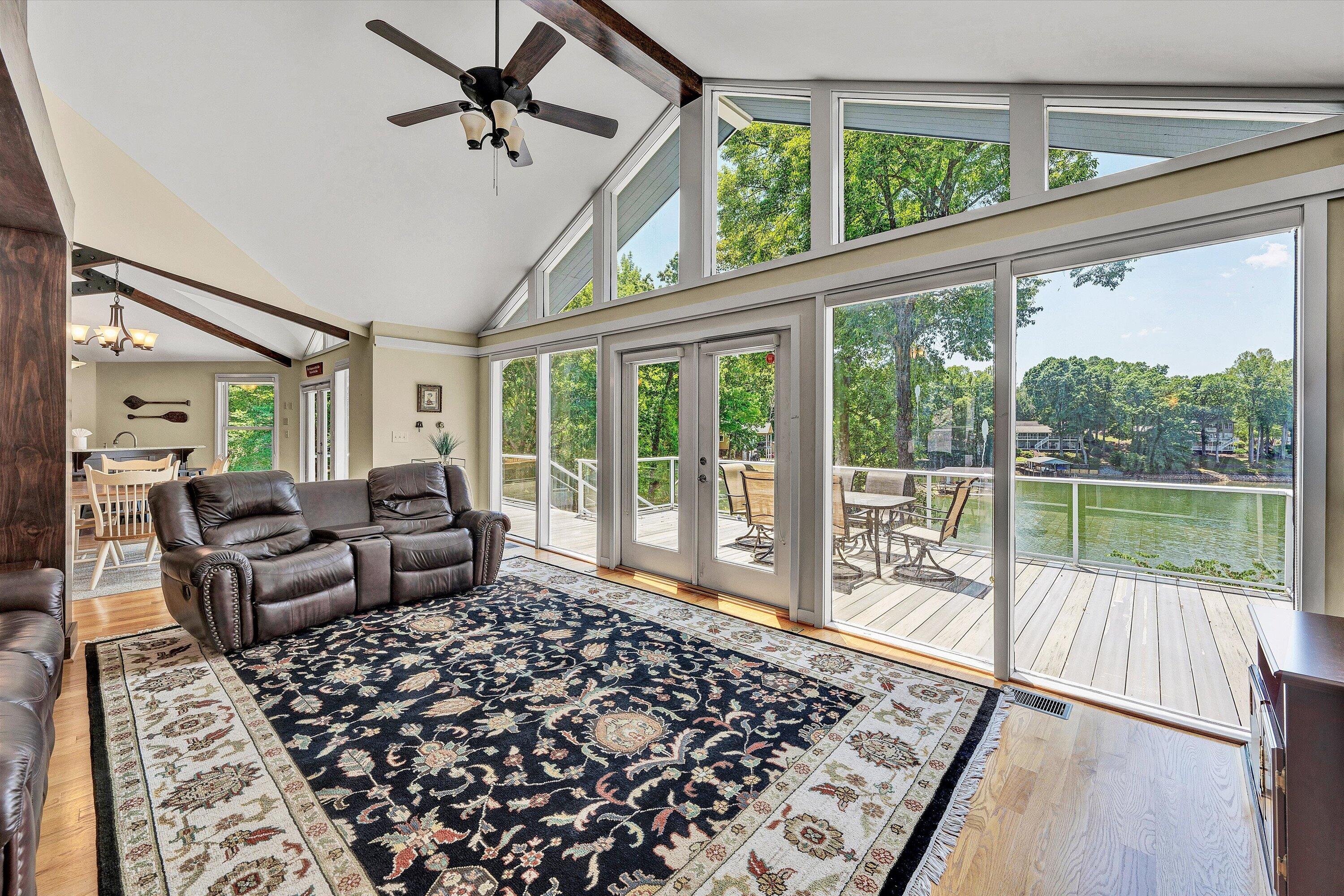 207 Winding WAY