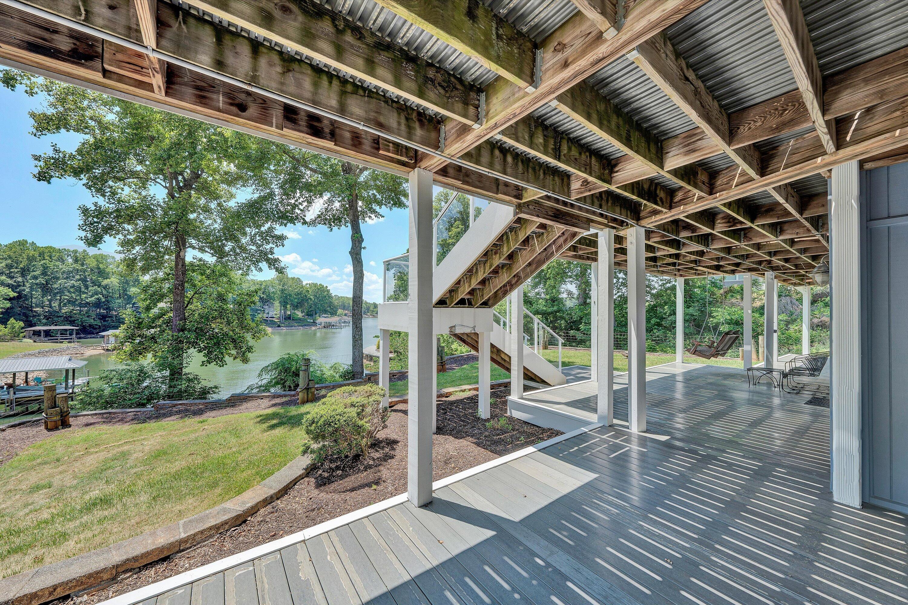 207 Winding WAY
