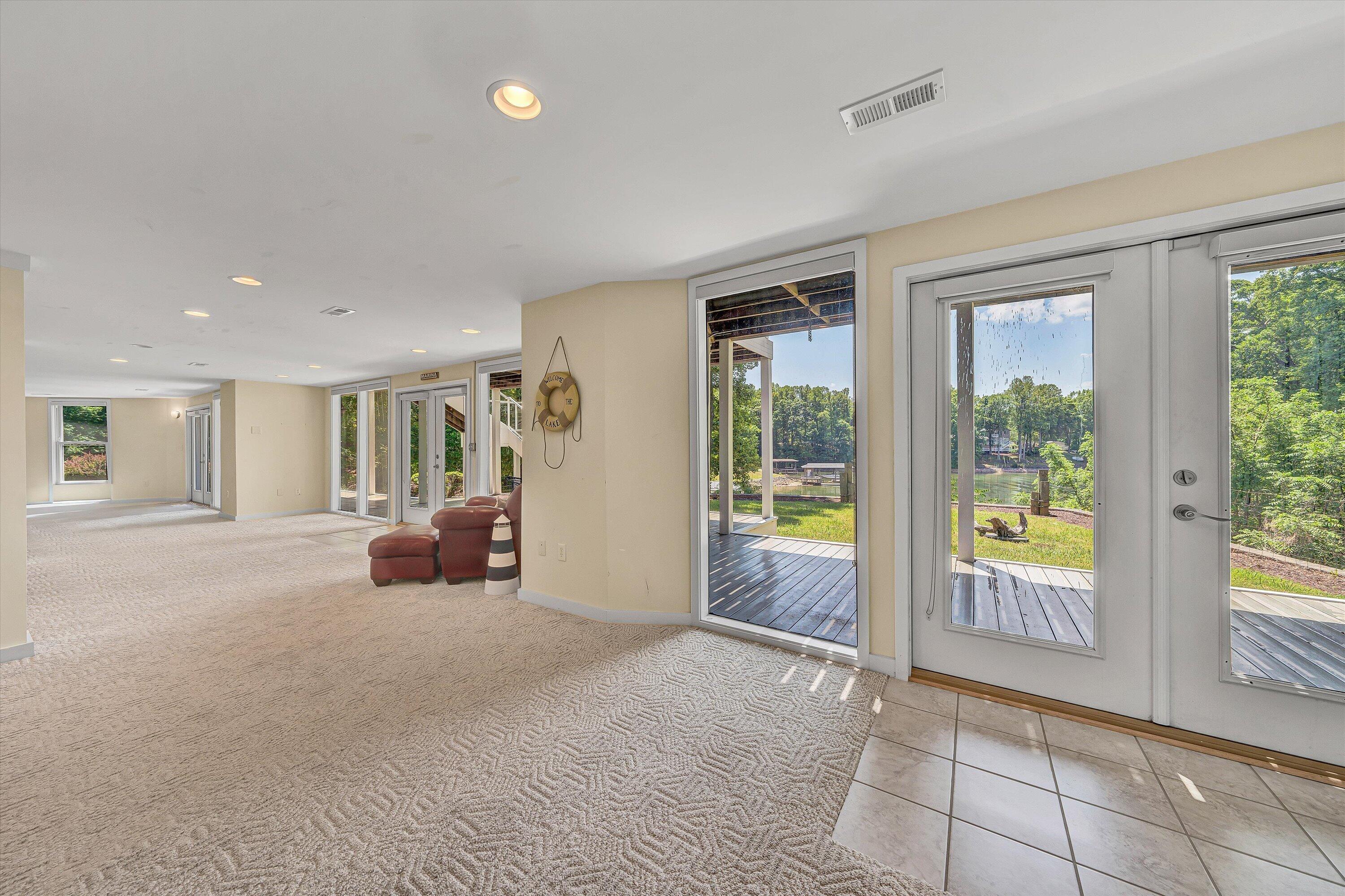 207 Winding WAY