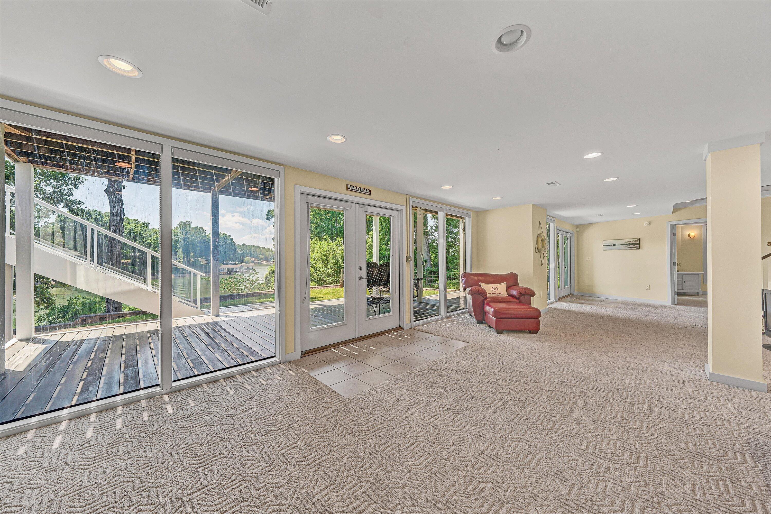 207 Winding WAY