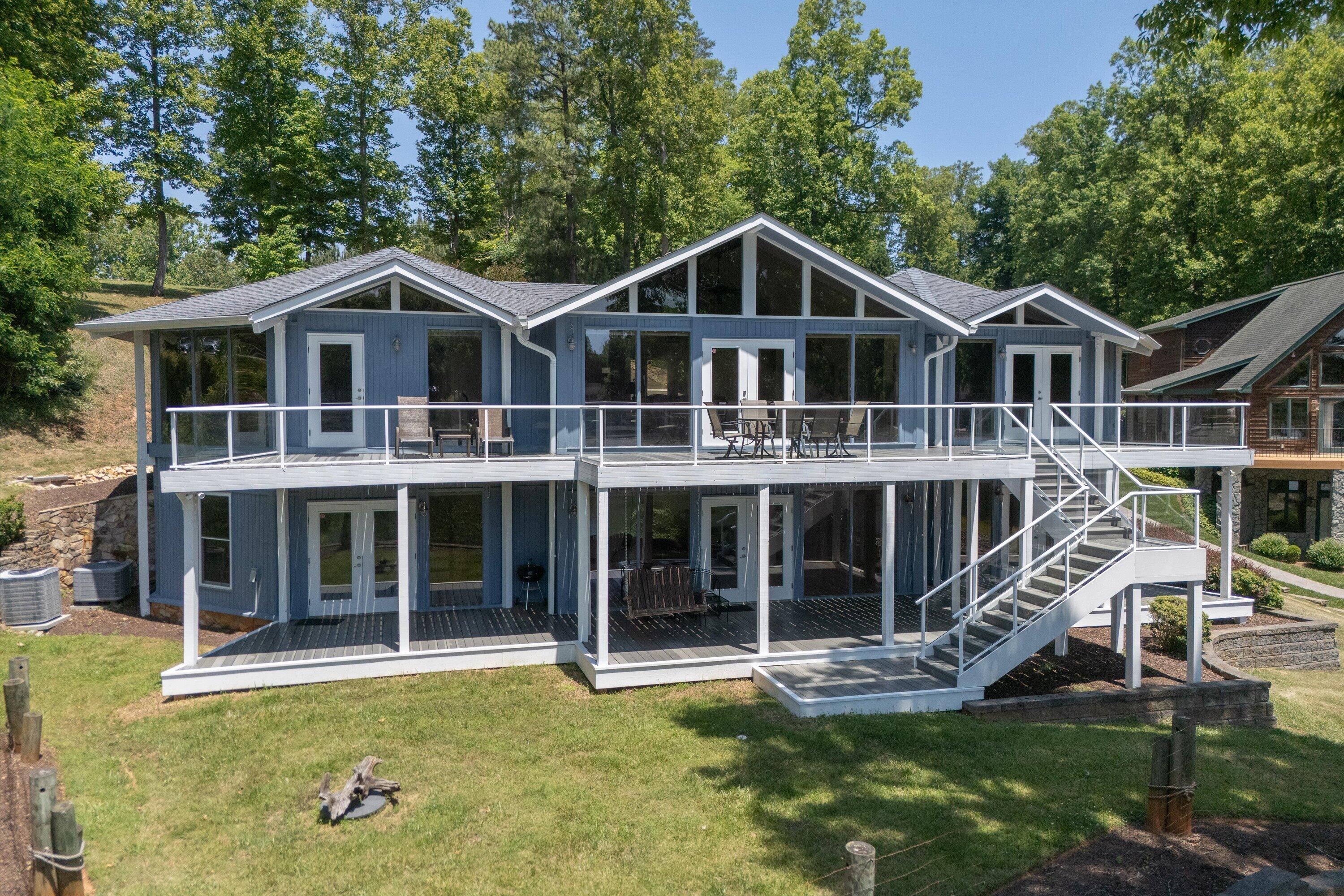 207 Winding WAY