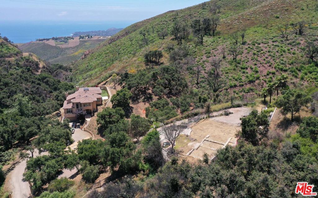 4309 Escondido Drive