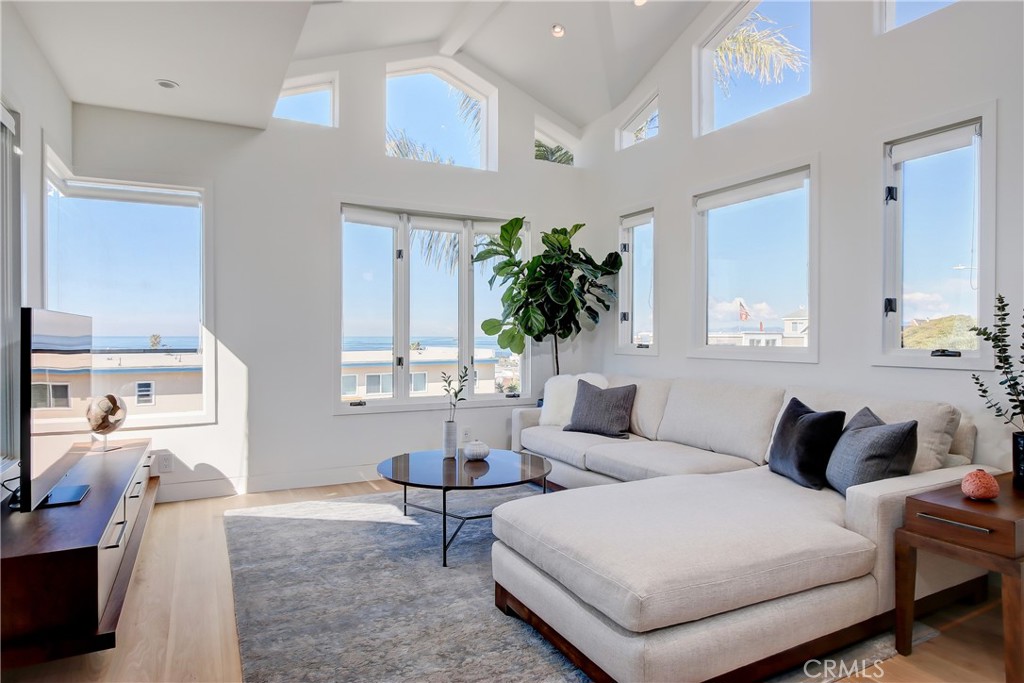 1712 Manhattan Avenue