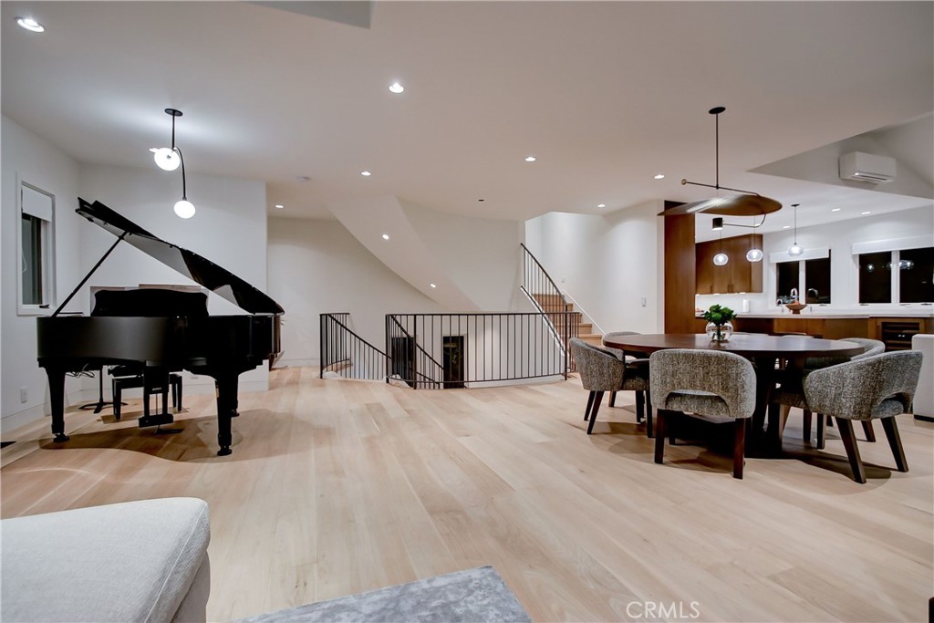 1712 Manhattan Avenue