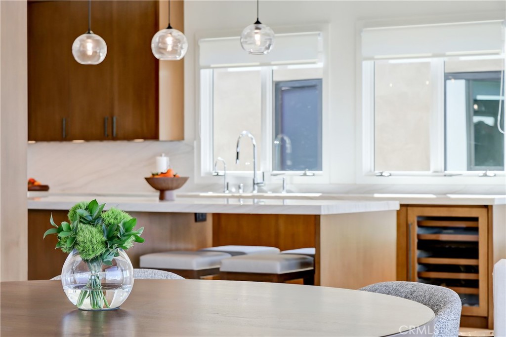 1712 Manhattan Avenue