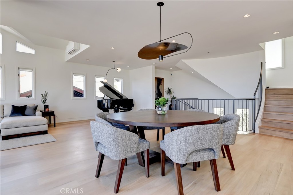 1712 Manhattan Avenue