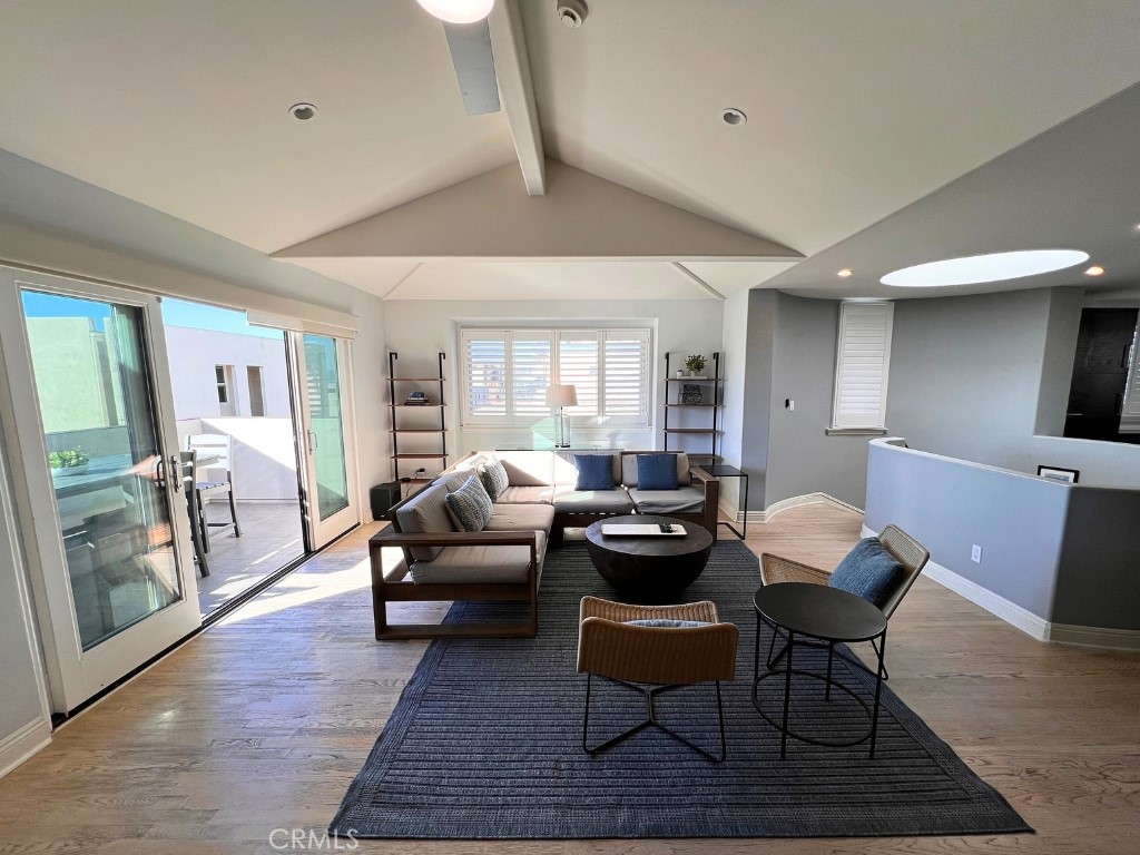 1019 Monterey Boulevard