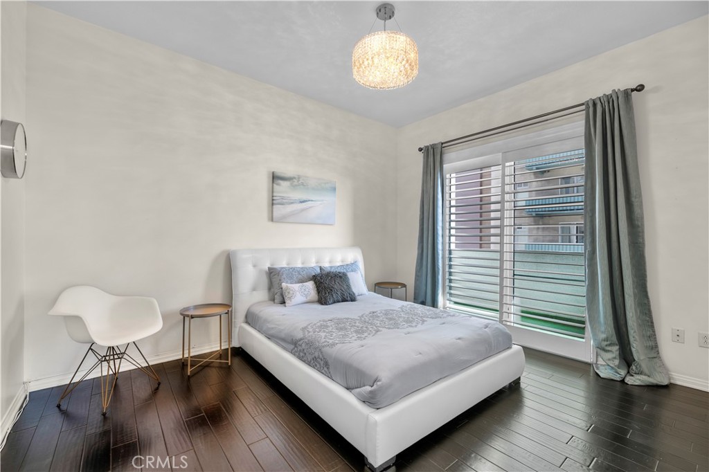 388 E Ocean Boulevard 903