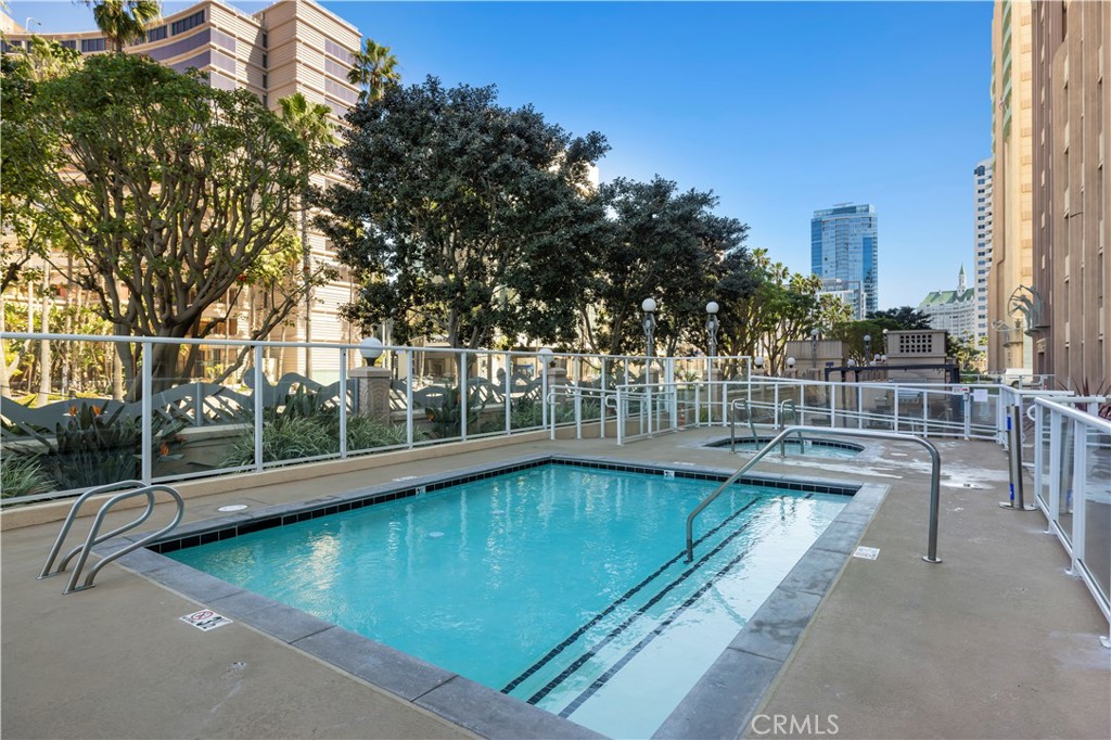 388 E Ocean Boulevard 903