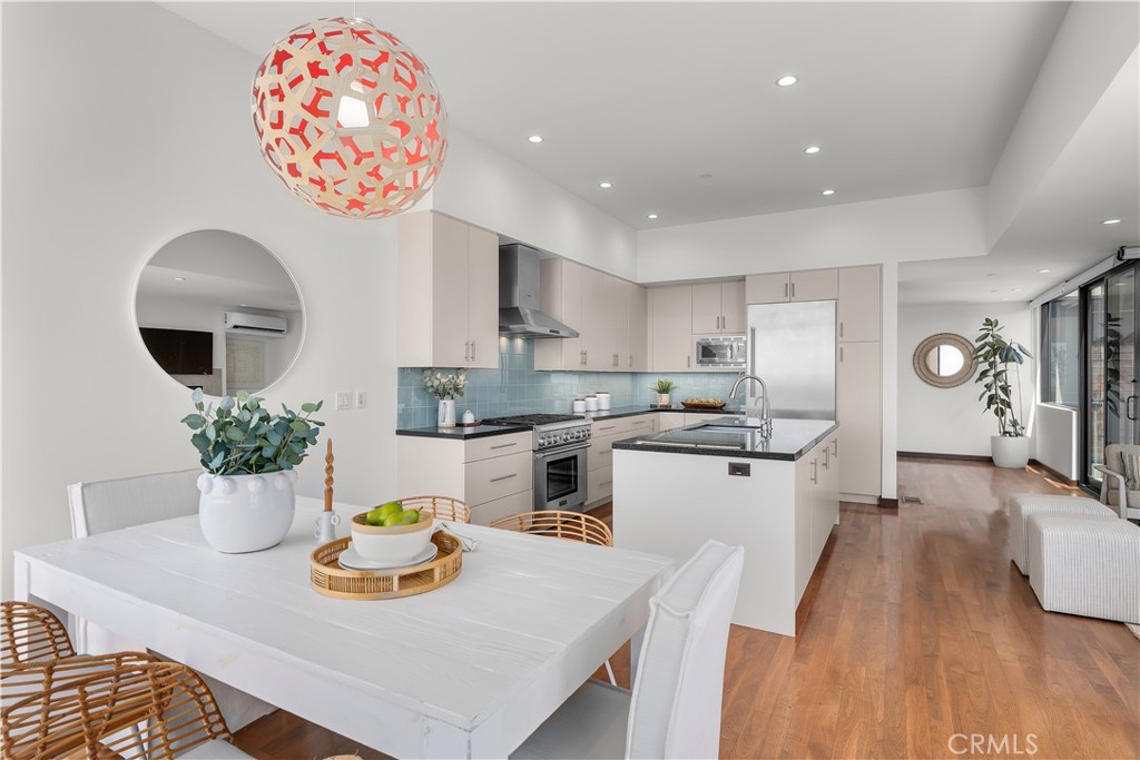 1308 Manhattan Avenue